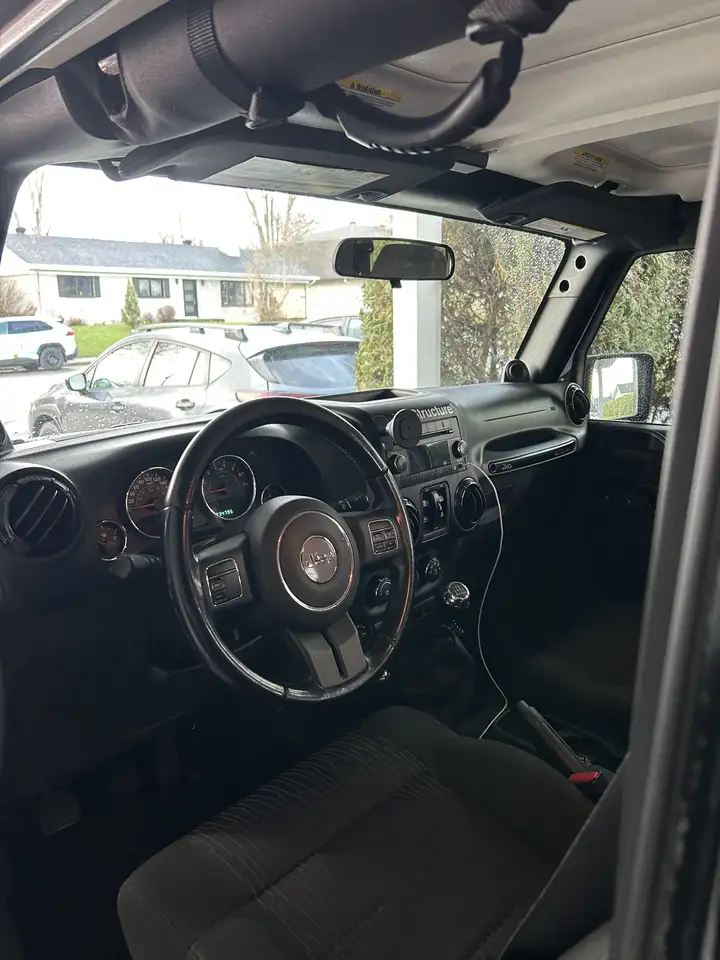 Jeep Wrangler снимка Jeep Wrangler
