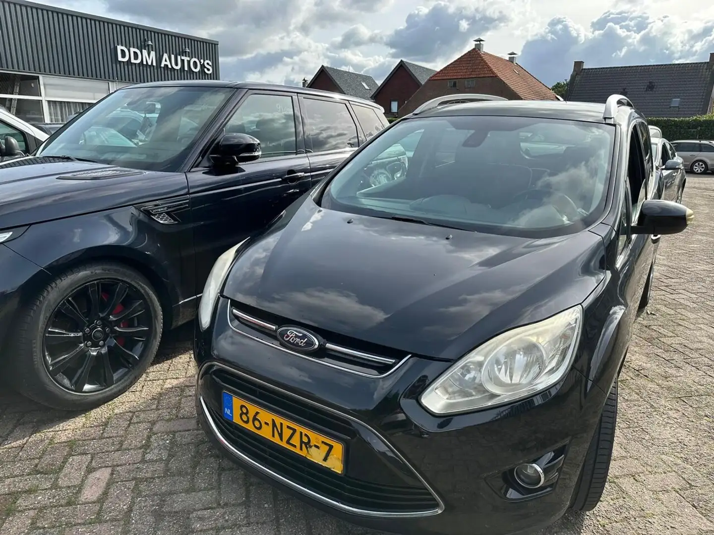 Ford Grand C-Max 1.6 EcoBoost Titanium 7p Zwart - 1