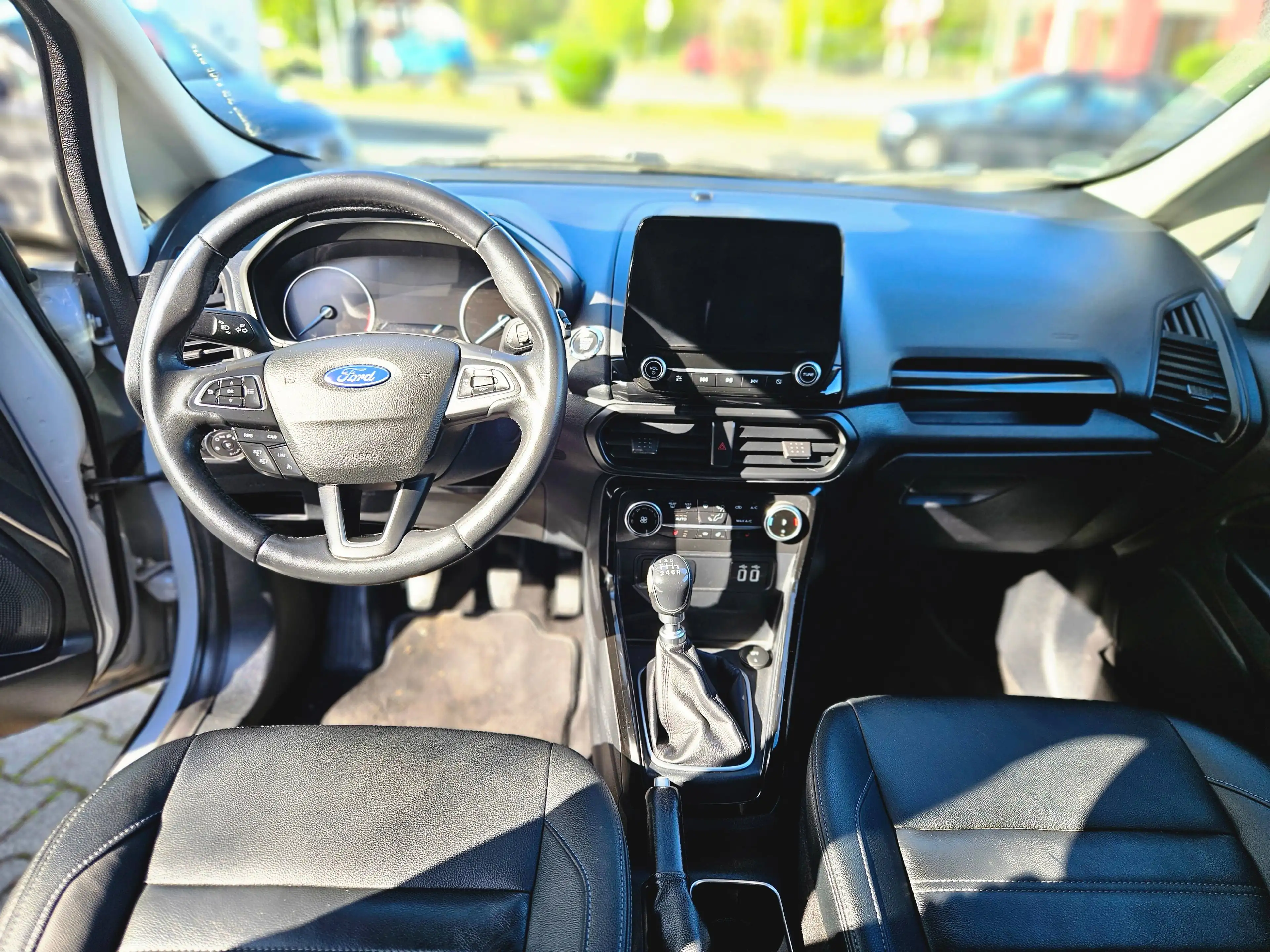 Ford EcoSport Active — photo 12