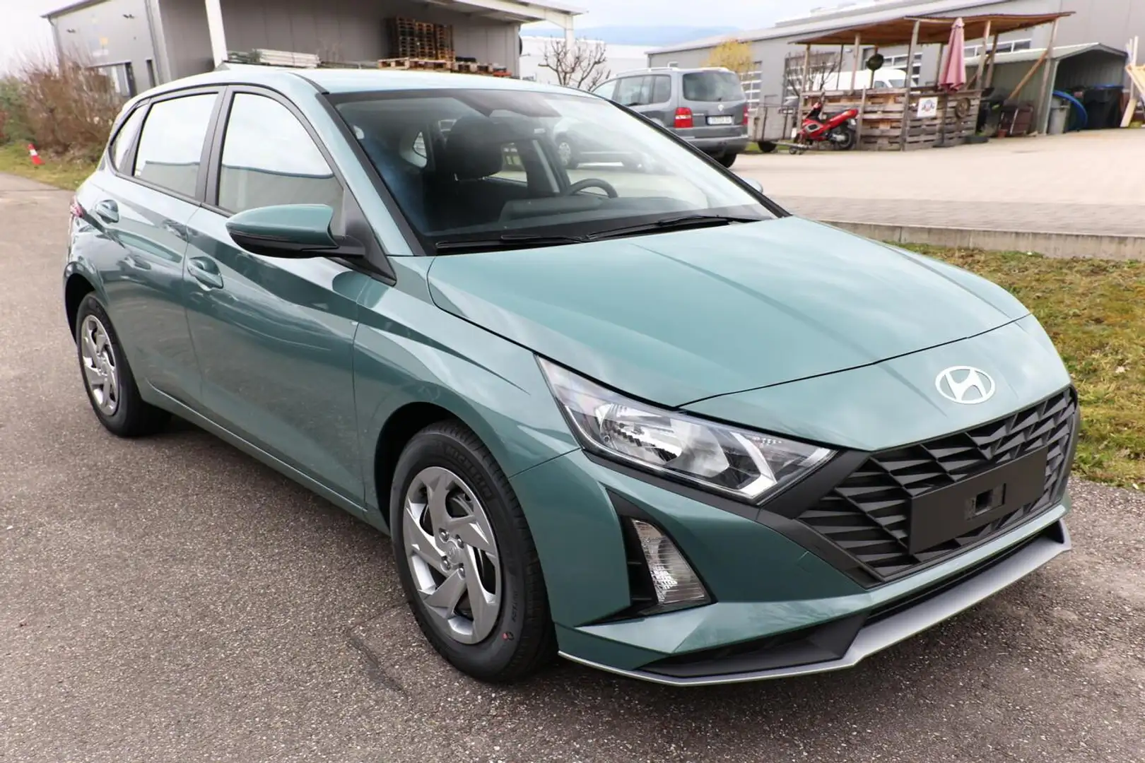 Hyundai i20 Select 1.0 TGDI 100 Nav Kam PDC SmartL Klima 74... Grün - 2
