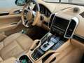 Porsche Cayenne 3.0 V6 Diesel  S Platinum - thumbnail 6