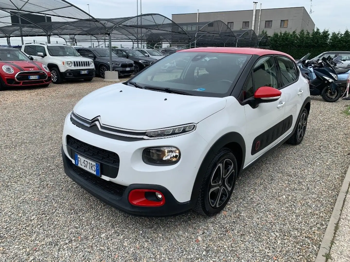Citroen C3 PureTech 82 Shine Bianco - 1