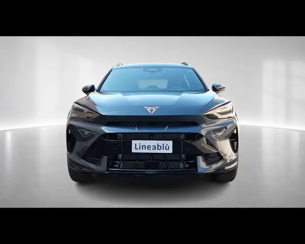 Cupra Formentor view 8