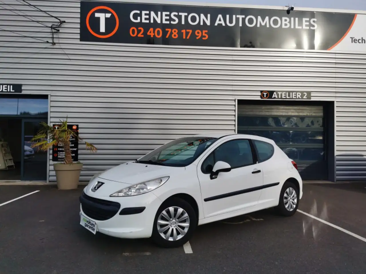 Peugeot 207 1.4 HDI70 PREMIUM 3P