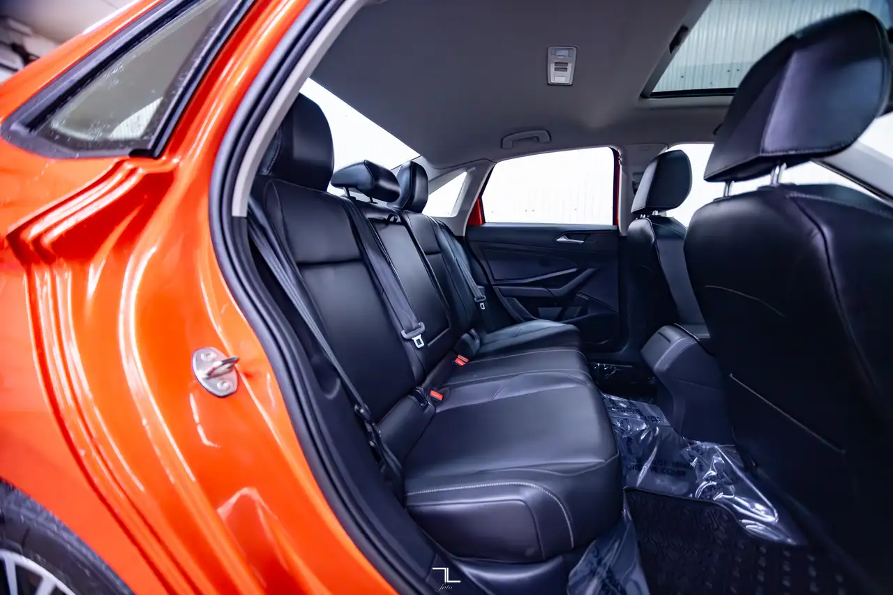 Volkswagen Jetta снимка Volkswagen Jetta