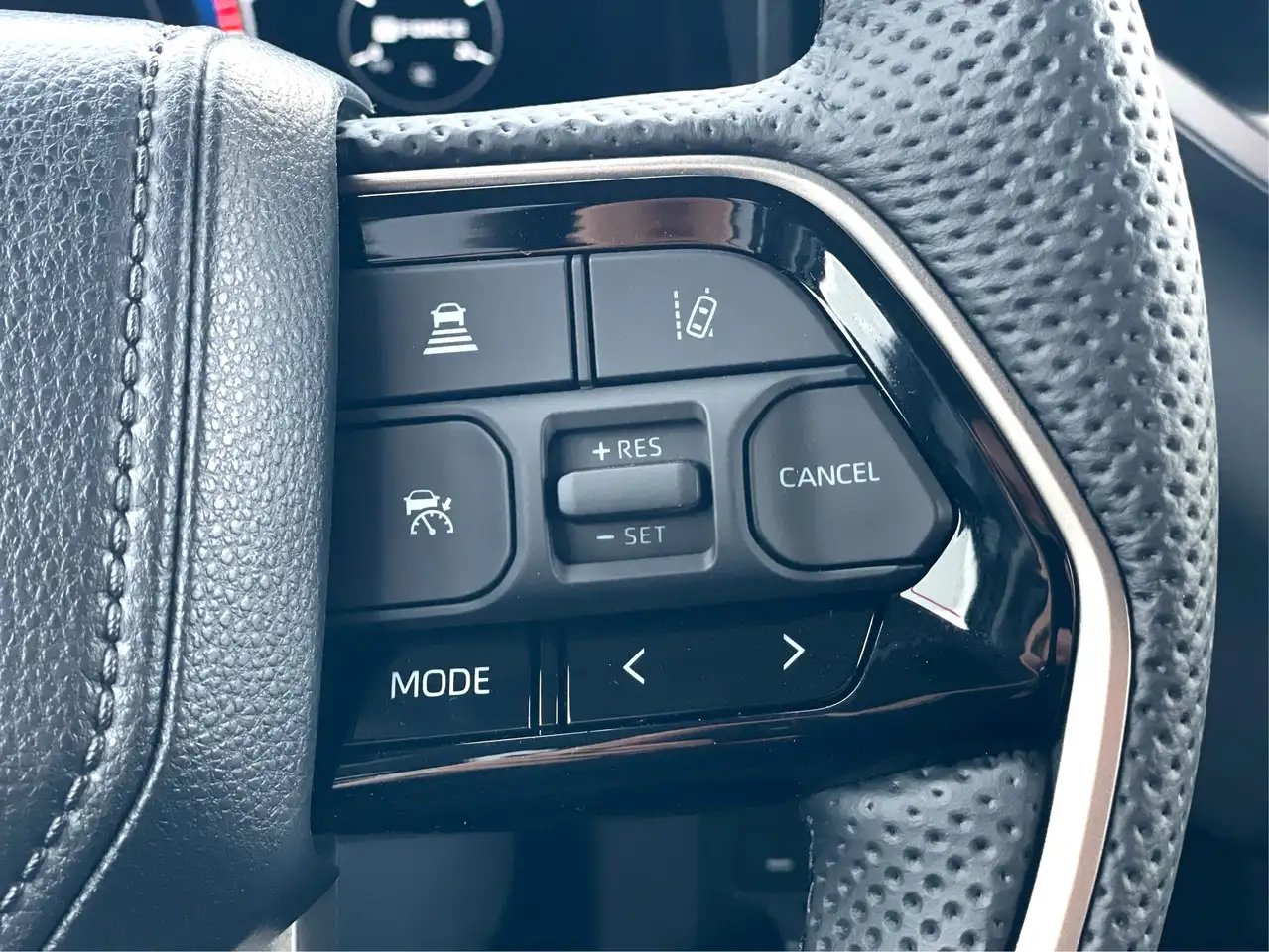 Toyota Tundra снимка Toyota Tundra
