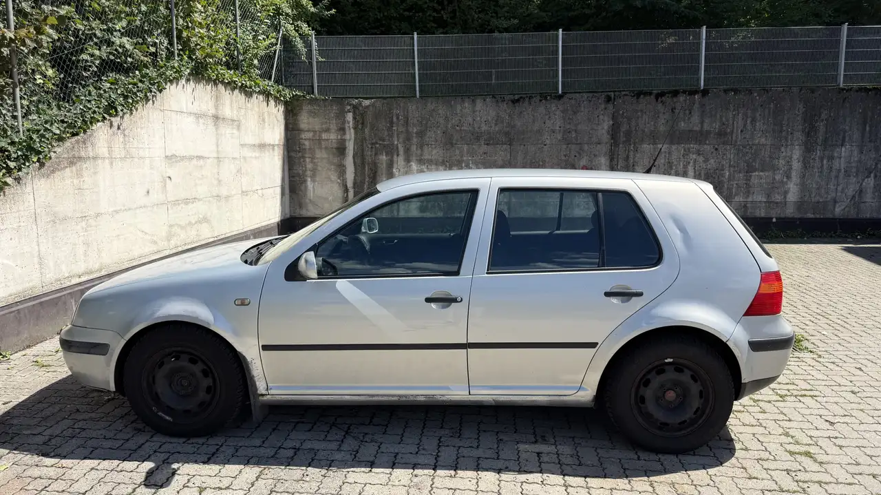 Volkswagen Golf 4, foto 1