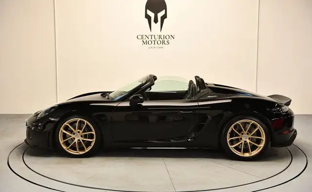 Porsche 718 Spyder view 7