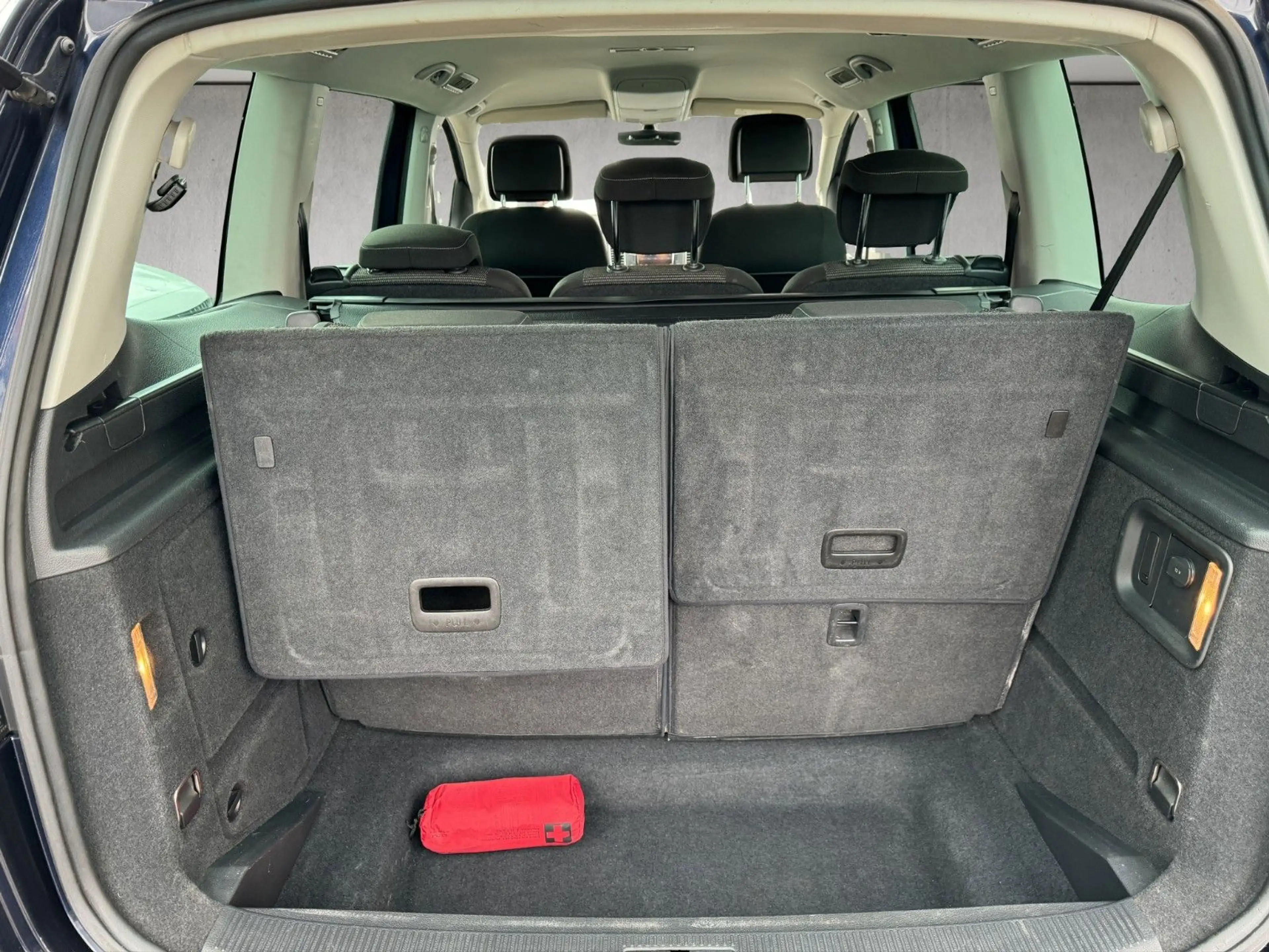 Volkswagen Sharan Comfortline DGS*7-Sitzer*Navi*AHK*Klimaau — photo 15