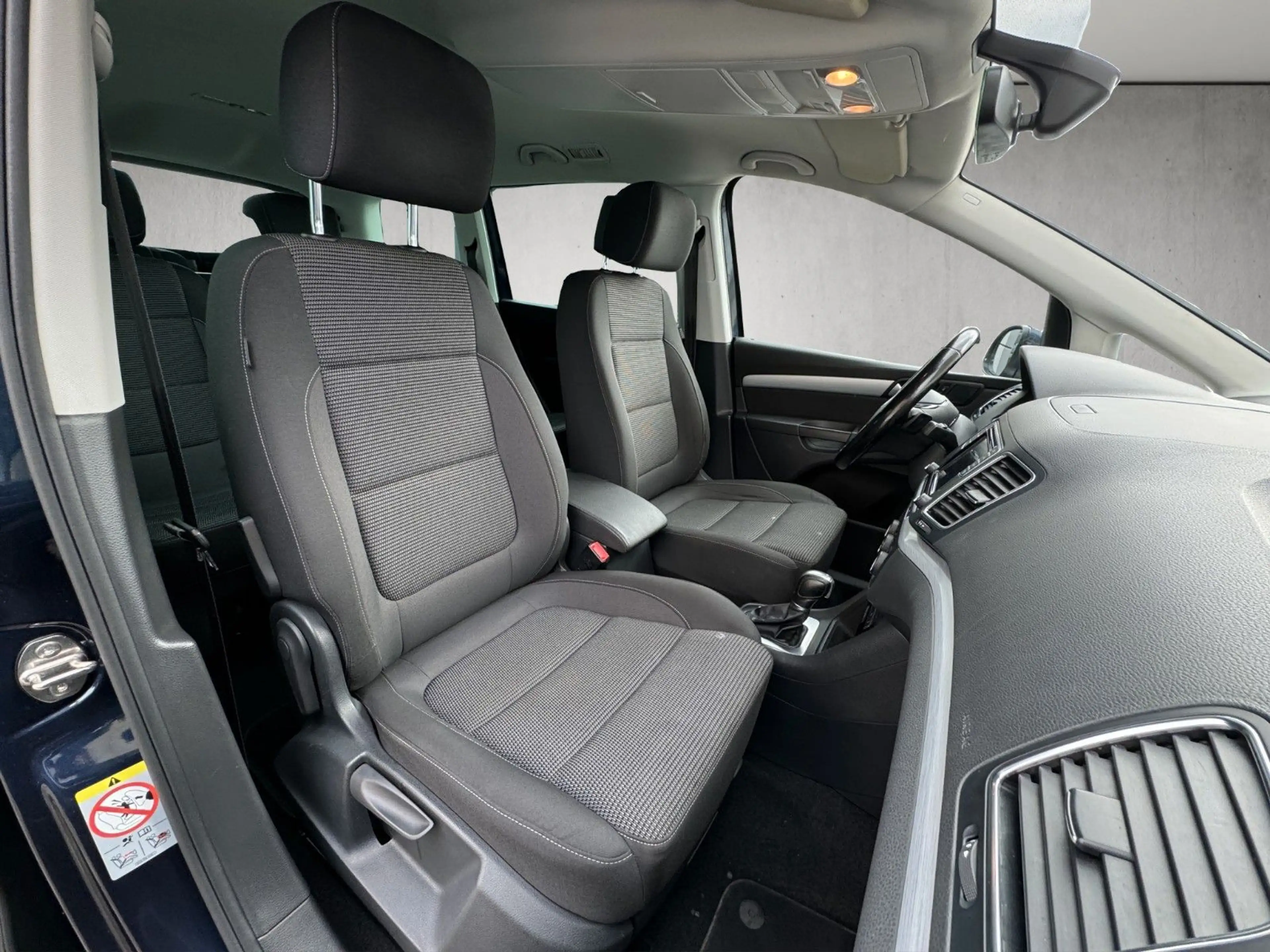 Volkswagen Sharan Comfortline DGS*7-Sitzer*Navi*AHK*Klimaau — photo 6