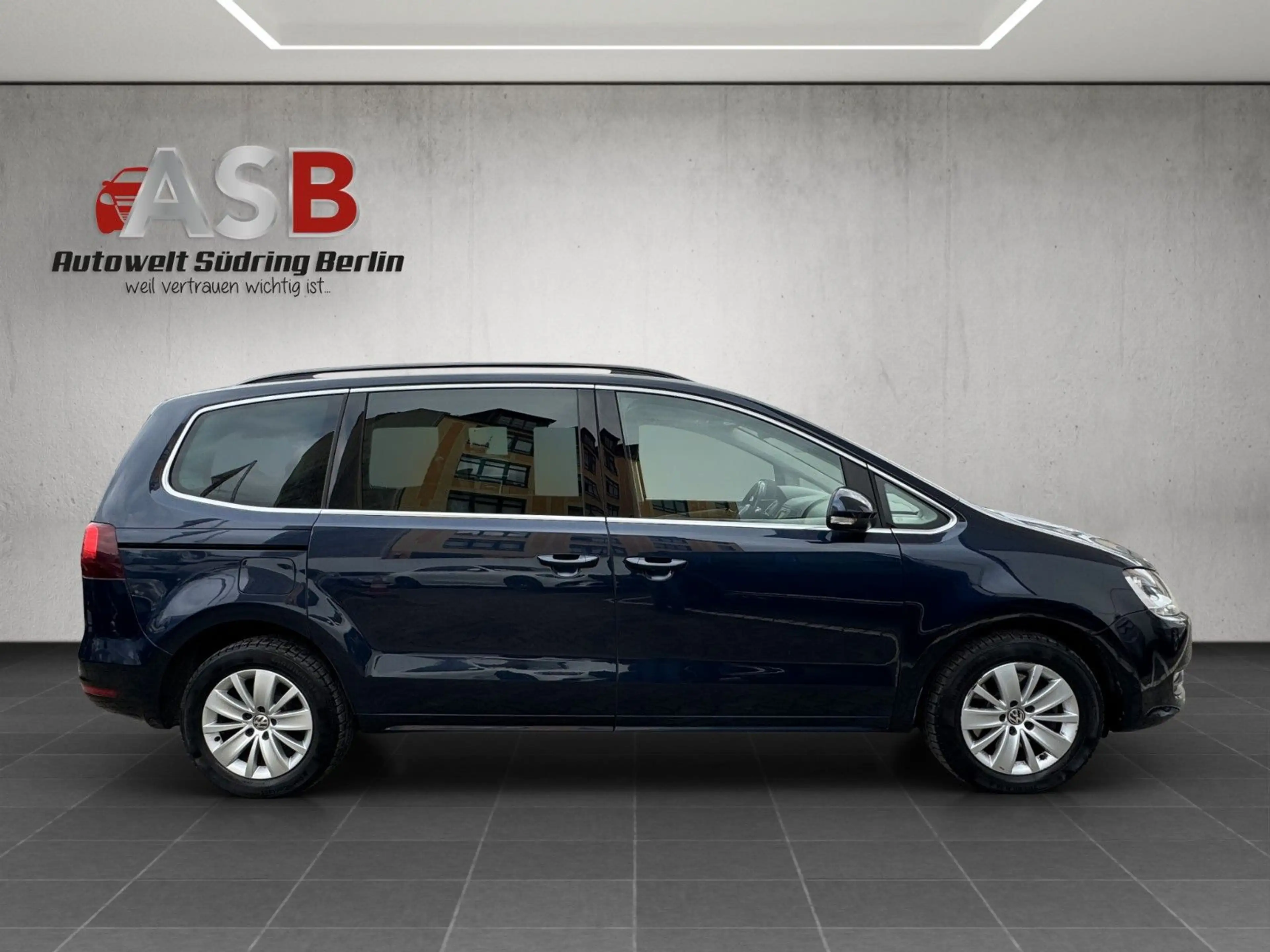 Volkswagen Sharan Comfortline DGS*7-Sitzer*Navi*AHK*Klimaau — photo 7