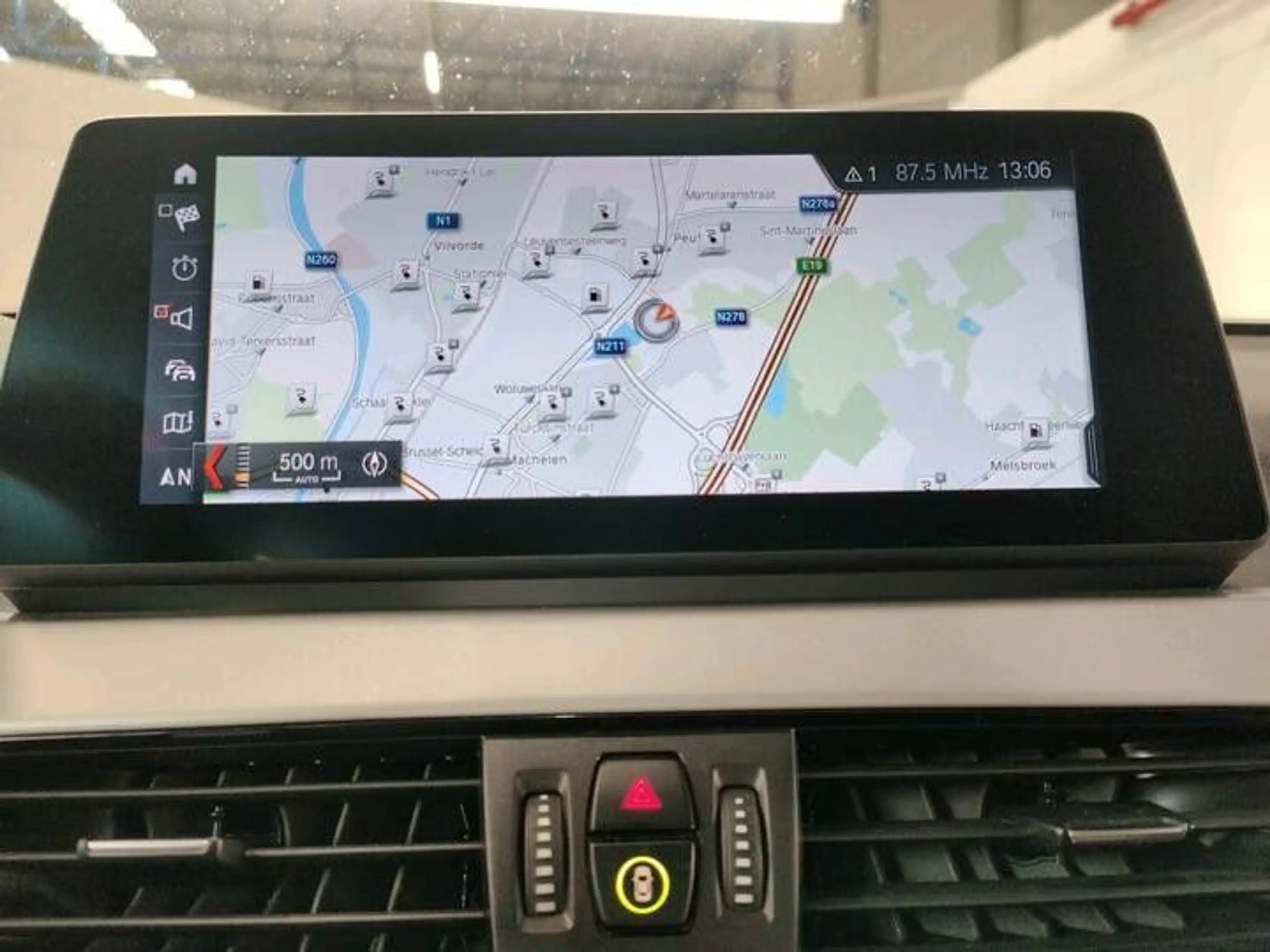 BMW X1 xDrive 25e*PANORAMA*LEDER*LED*Head-Up Displ — photo 6