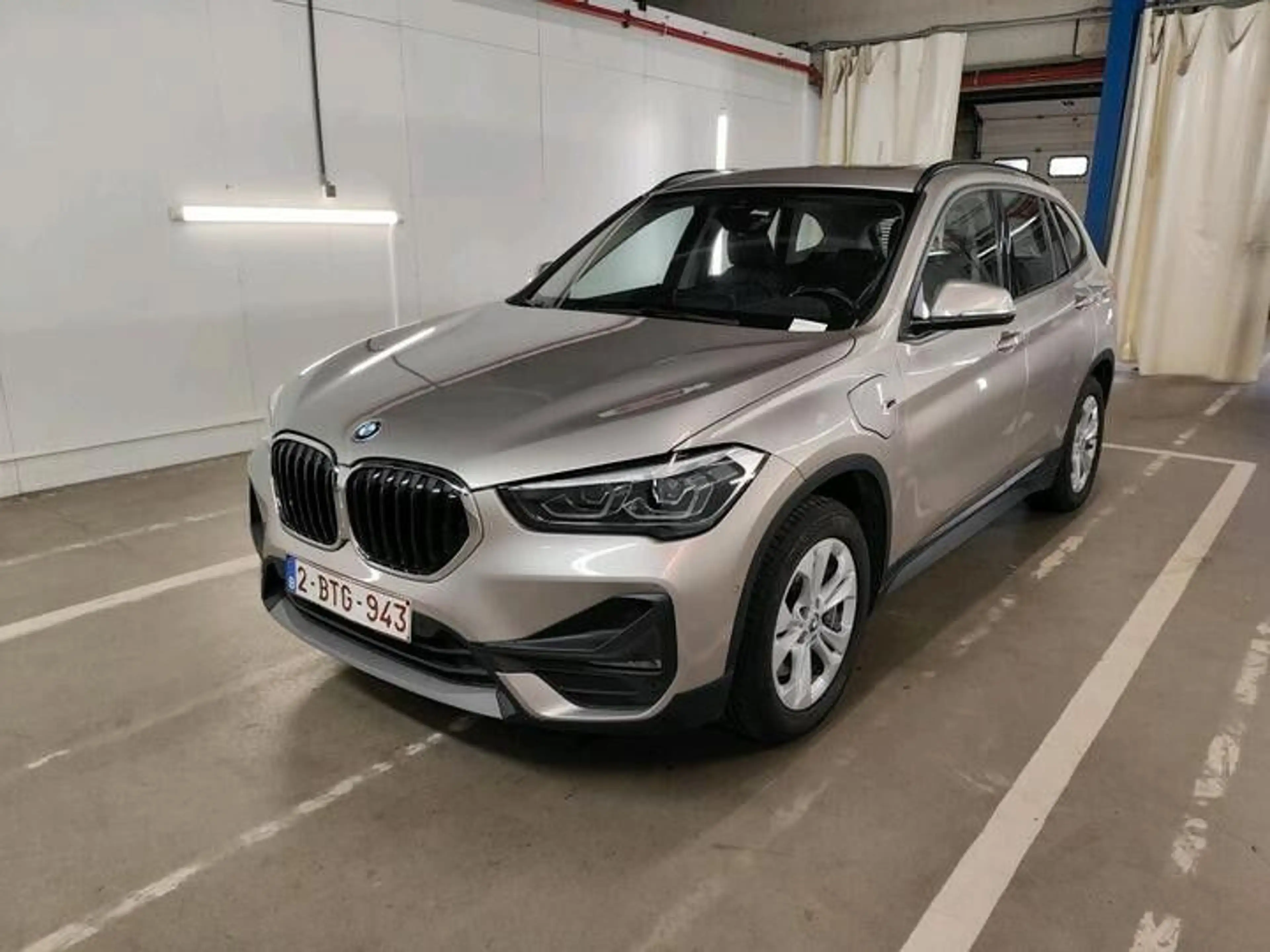 BMW X1 xDrive 25e*PANORAMA*LEDER*LED*Head-Up Displ