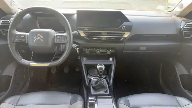 Citroen C4 view 11