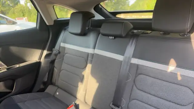 Citroen C4 view 9