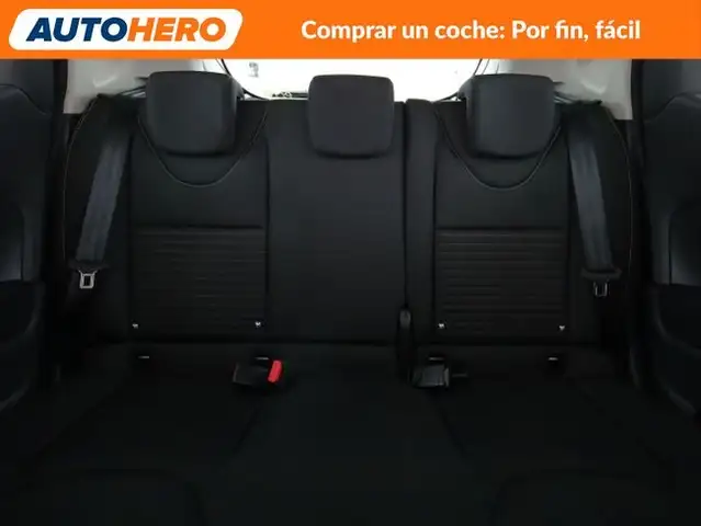 Renault Clio view 16