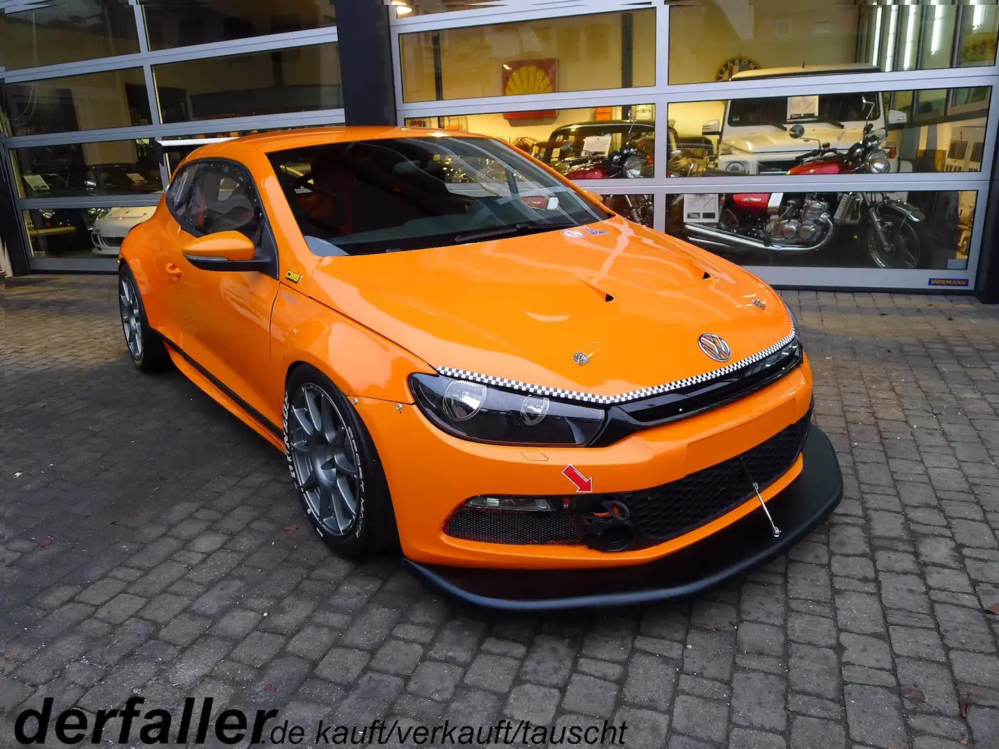 Volkswagen Scirocco Cup Rennwagen von VW Motorsport Orange - 1