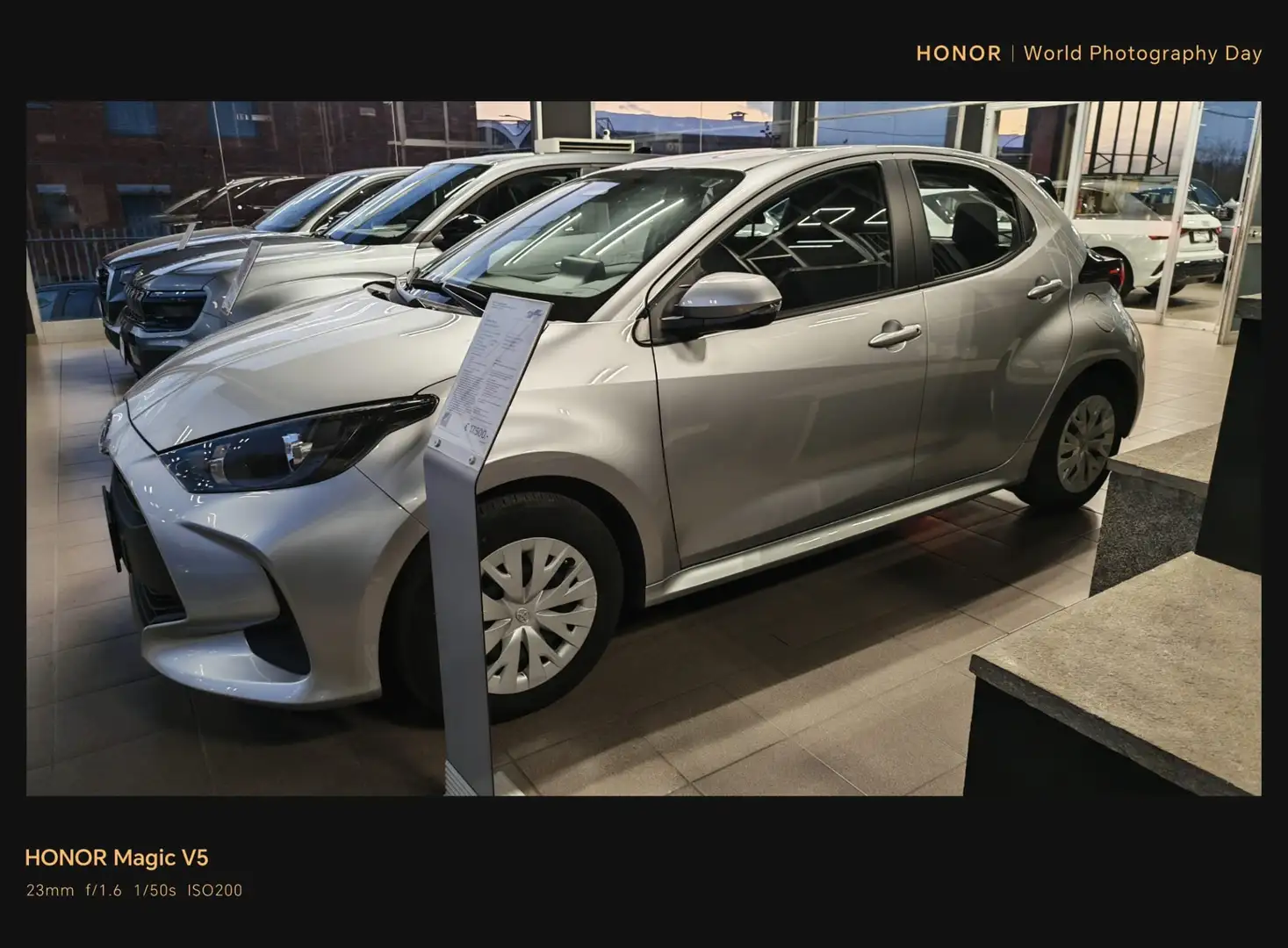 Toyota Yaris Yaris IV 2020 1.5h Active Silber - 2