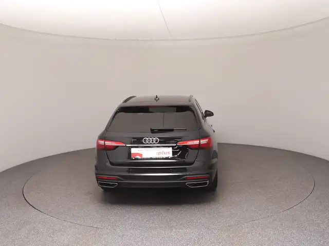 Audi A4 view 6