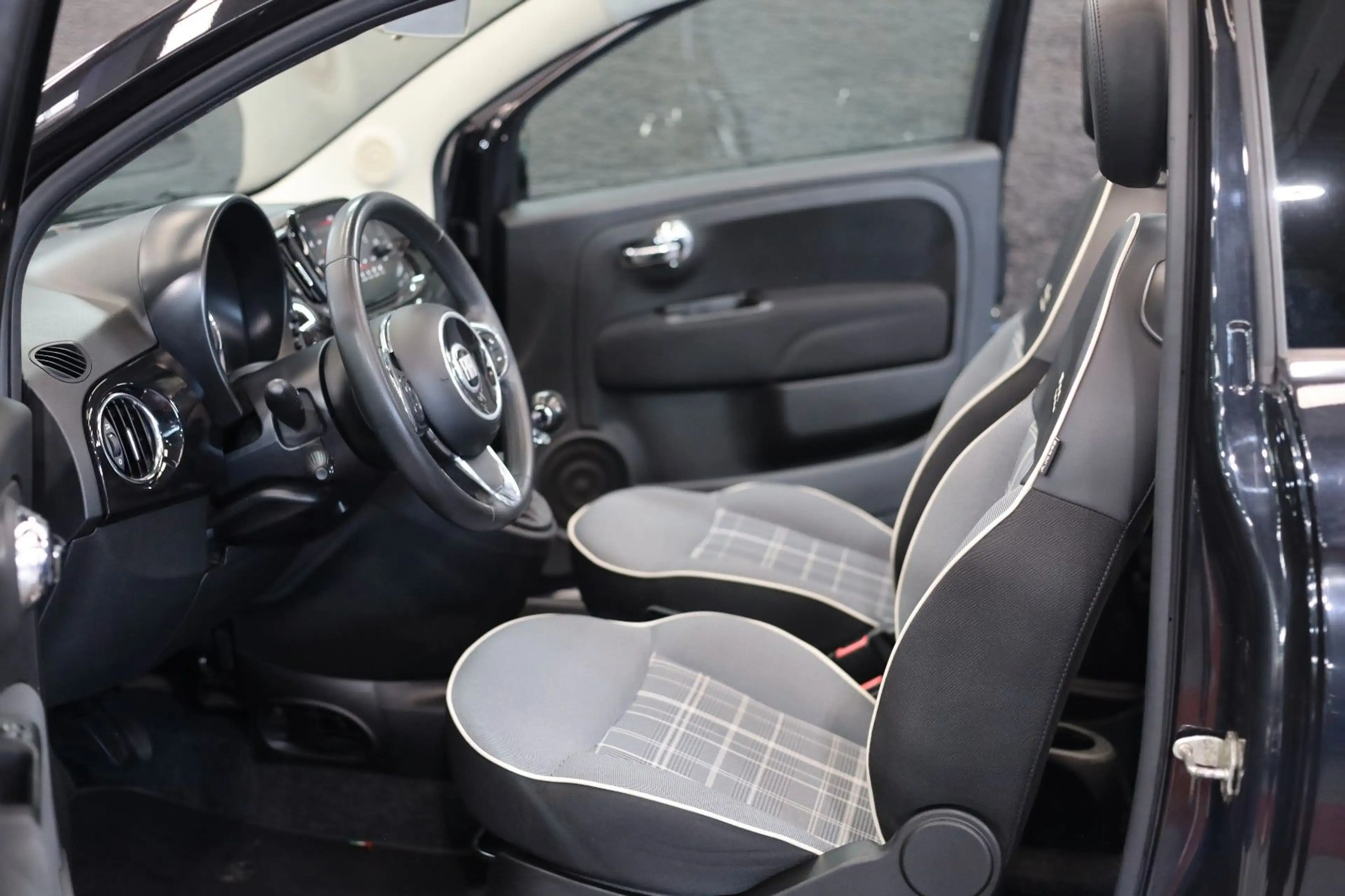 Fiat 500C Lounge Cabrio*Ctiy*Klima* — photo 2