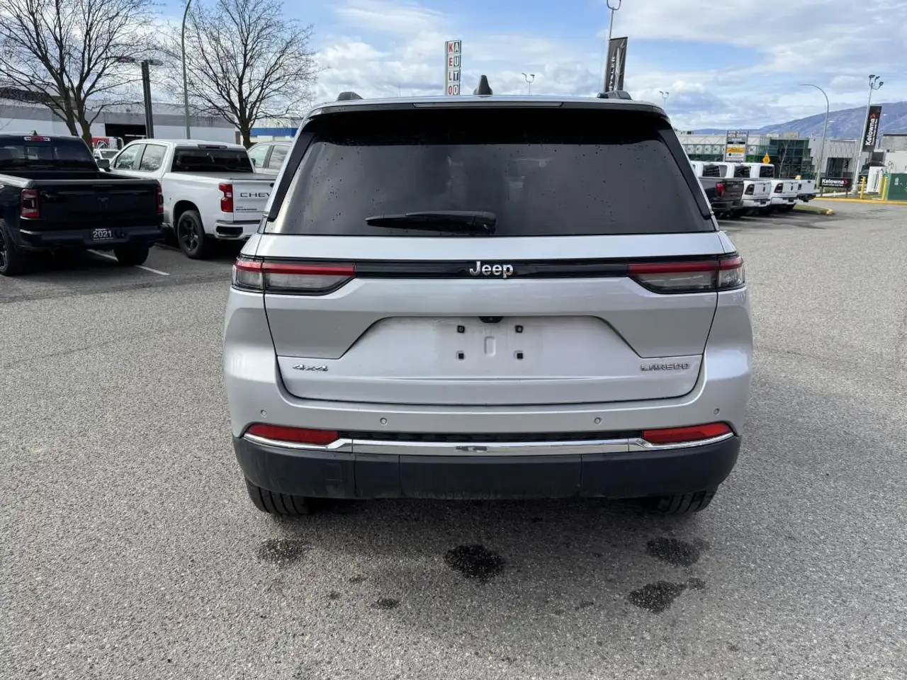 Jeep Grand Cherokee снимка Jeep Grand Cherokee