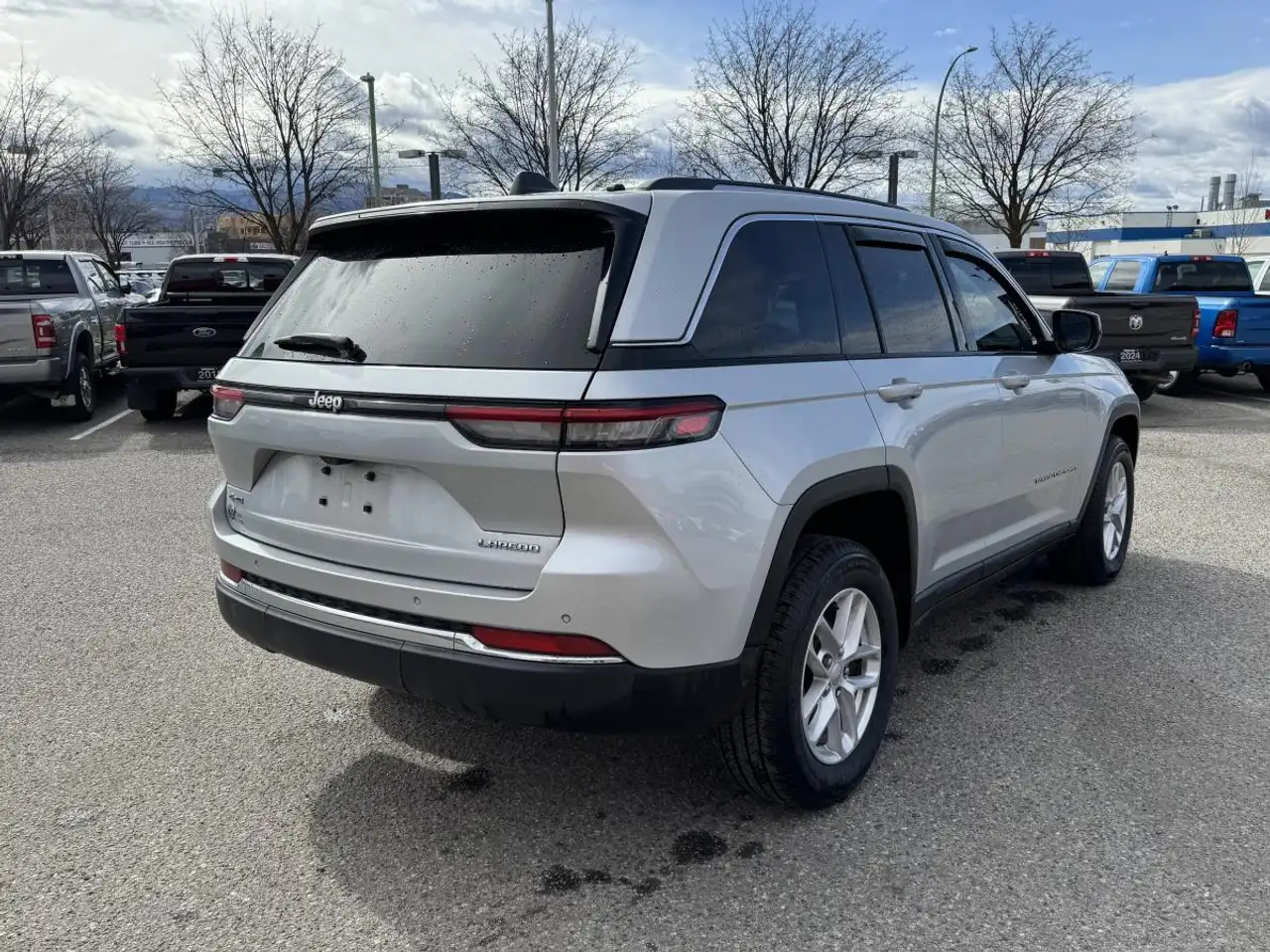 Jeep Grand Cherokee снимка Jeep Grand Cherokee