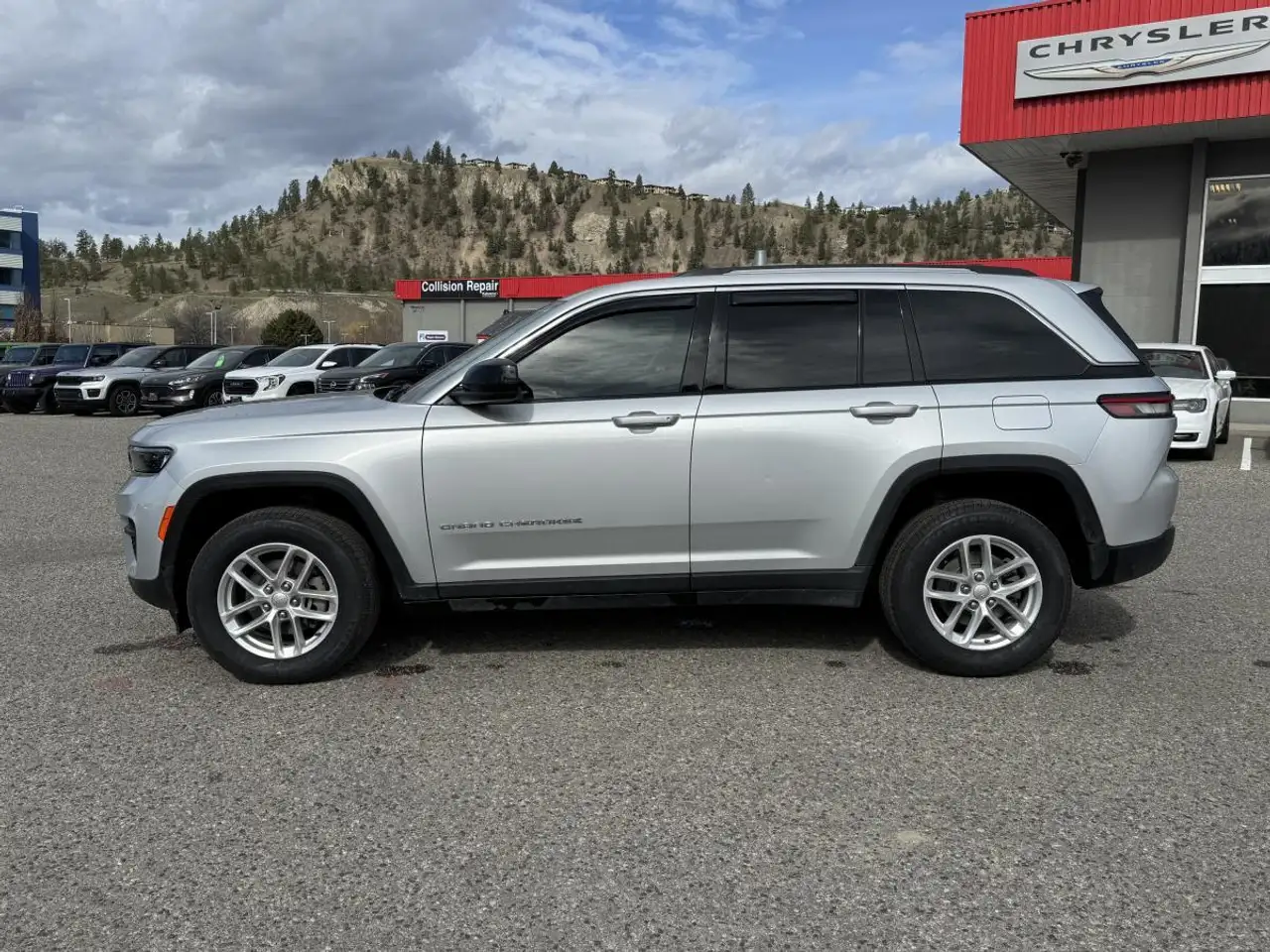 Jeep Grand Cherokee снимка Jeep Grand Cherokee