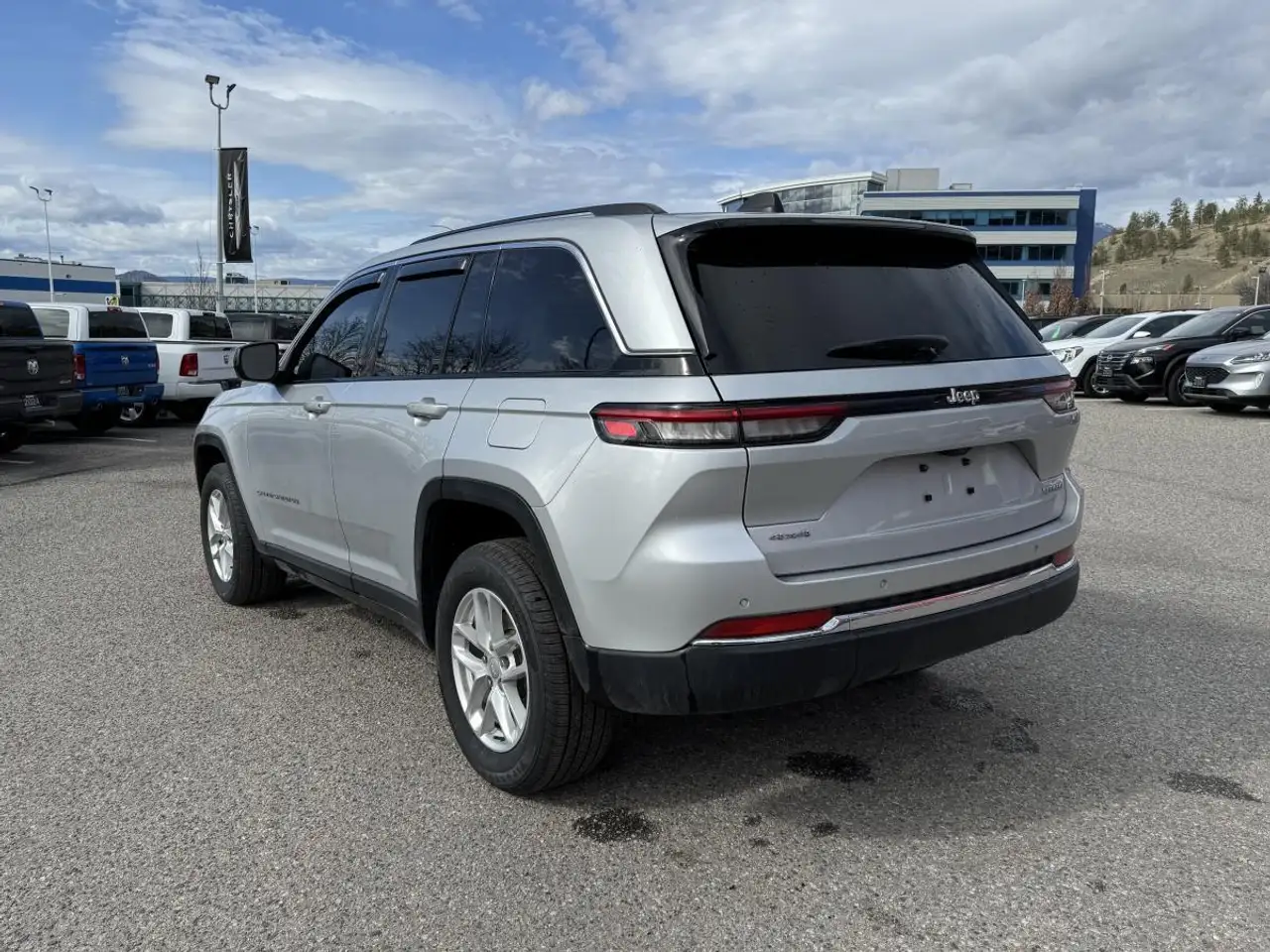 Jeep Grand Cherokee снимка Jeep Grand Cherokee