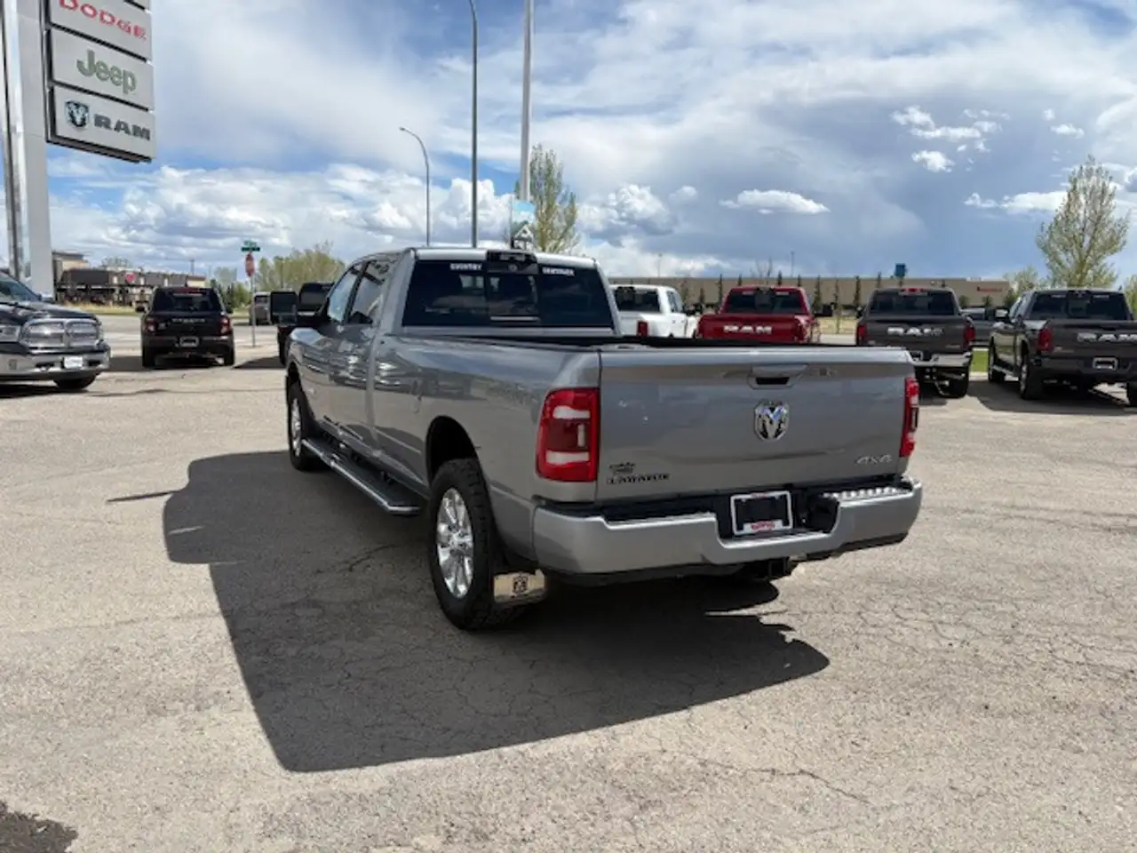 RAM 3500 снимка RAM 3500