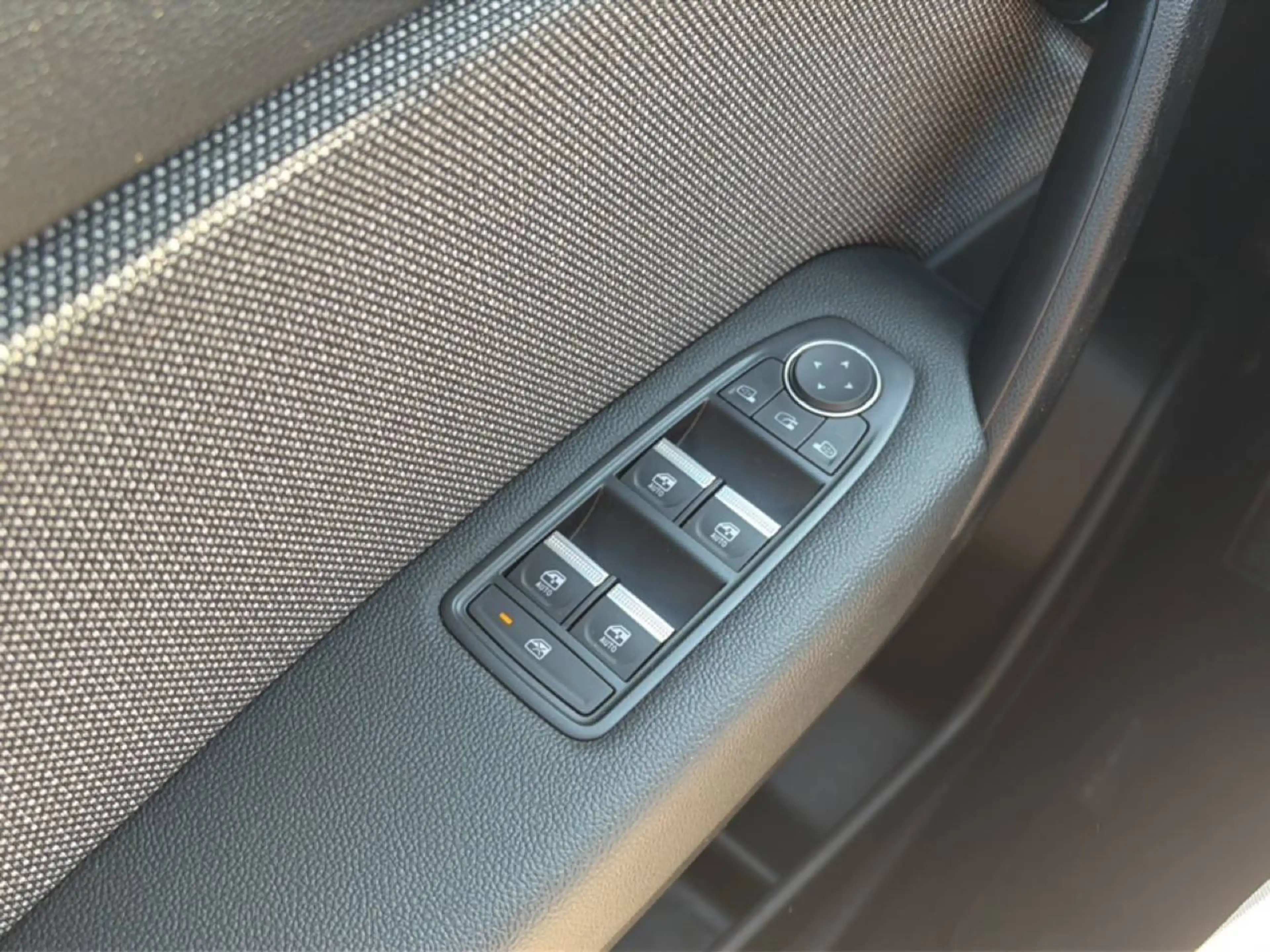 Renault Symbioz 1.6 E-Tech full hybrid 145 techno — photo 15