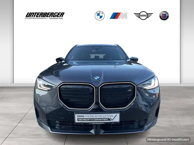 BMW X3 M view 2