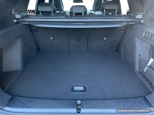 BMW X3 M view 12