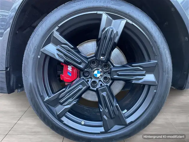 BMW X3 M view 6