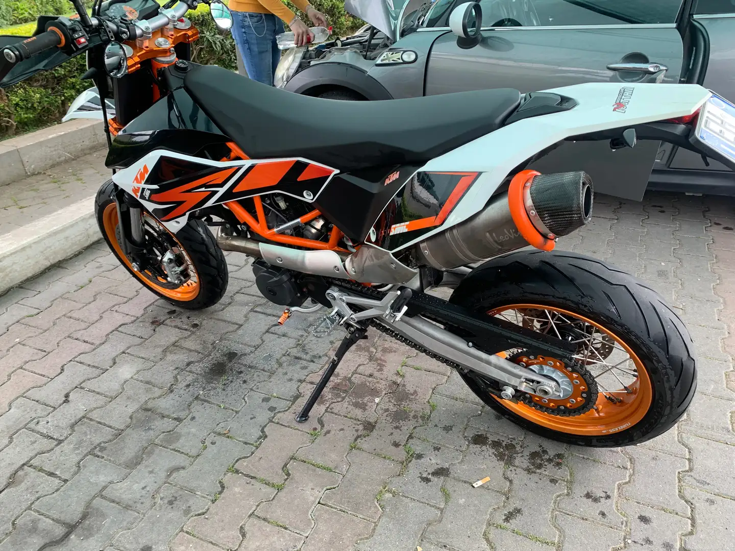 KTM 690 SMC R Bianco - 1