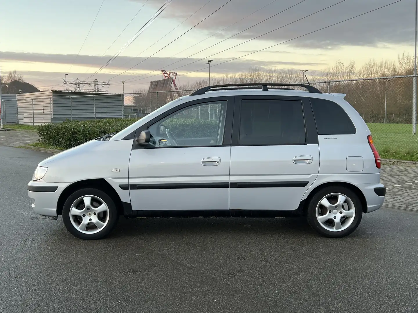 Hyundai Matrix 1.6 2005 | Airco | NW APK | 1E EIGENAAR Gri - 2
