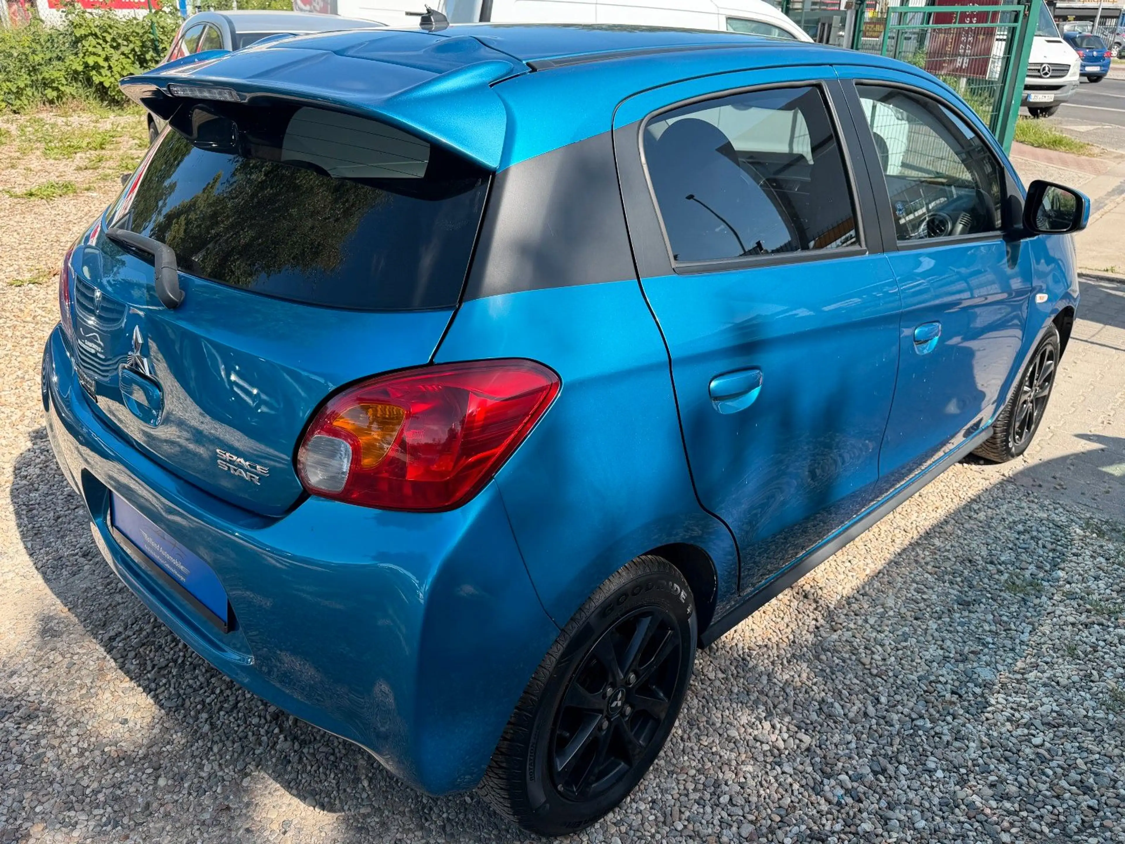 Mitsubishi Space Star Diamant*2.HD*Klima*SHZ*27.TKM*TÜV NEU — photo 8