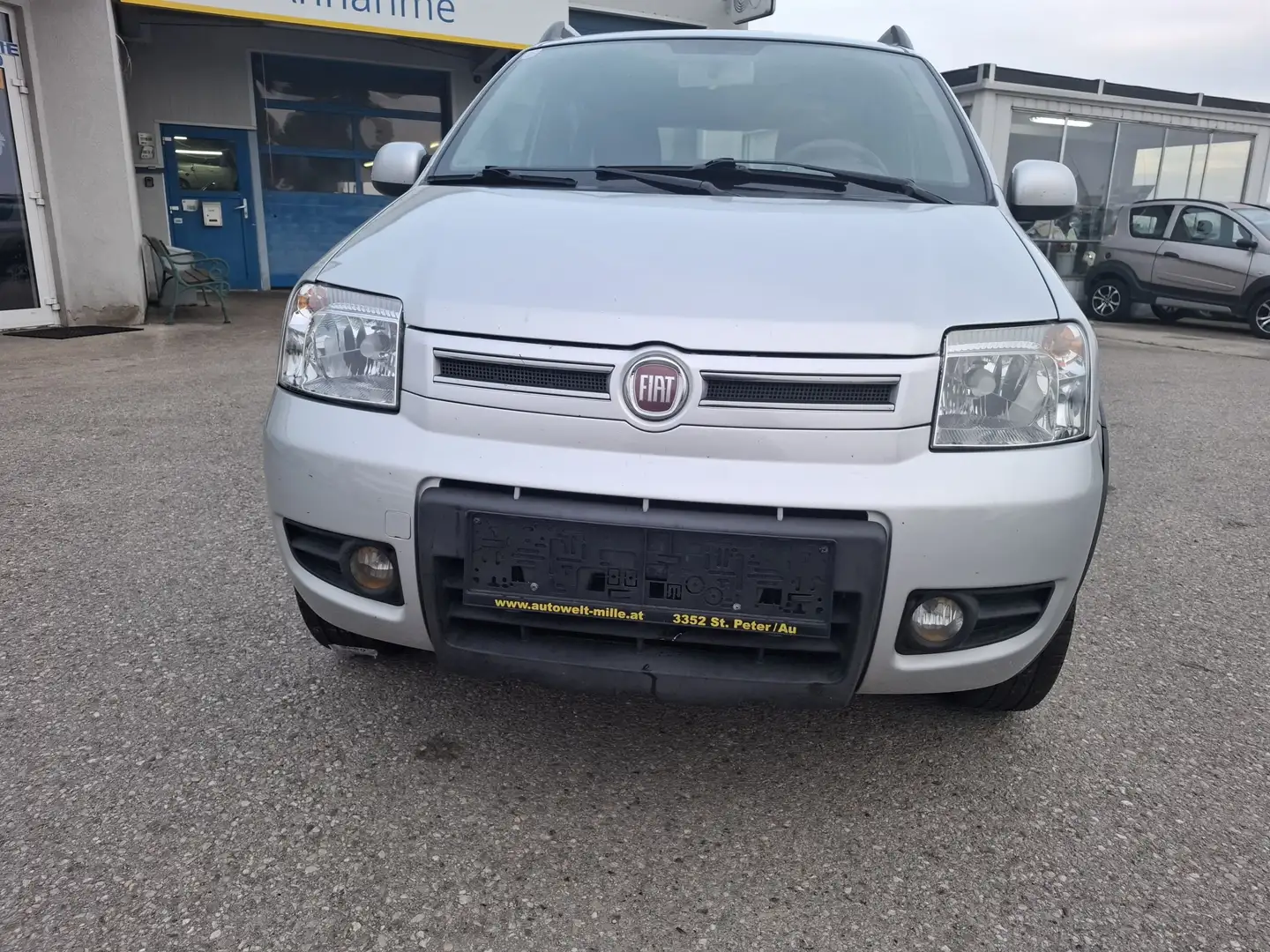Fiat Panda Panda 1,2 Allrad 113.000 km Silber - 2
