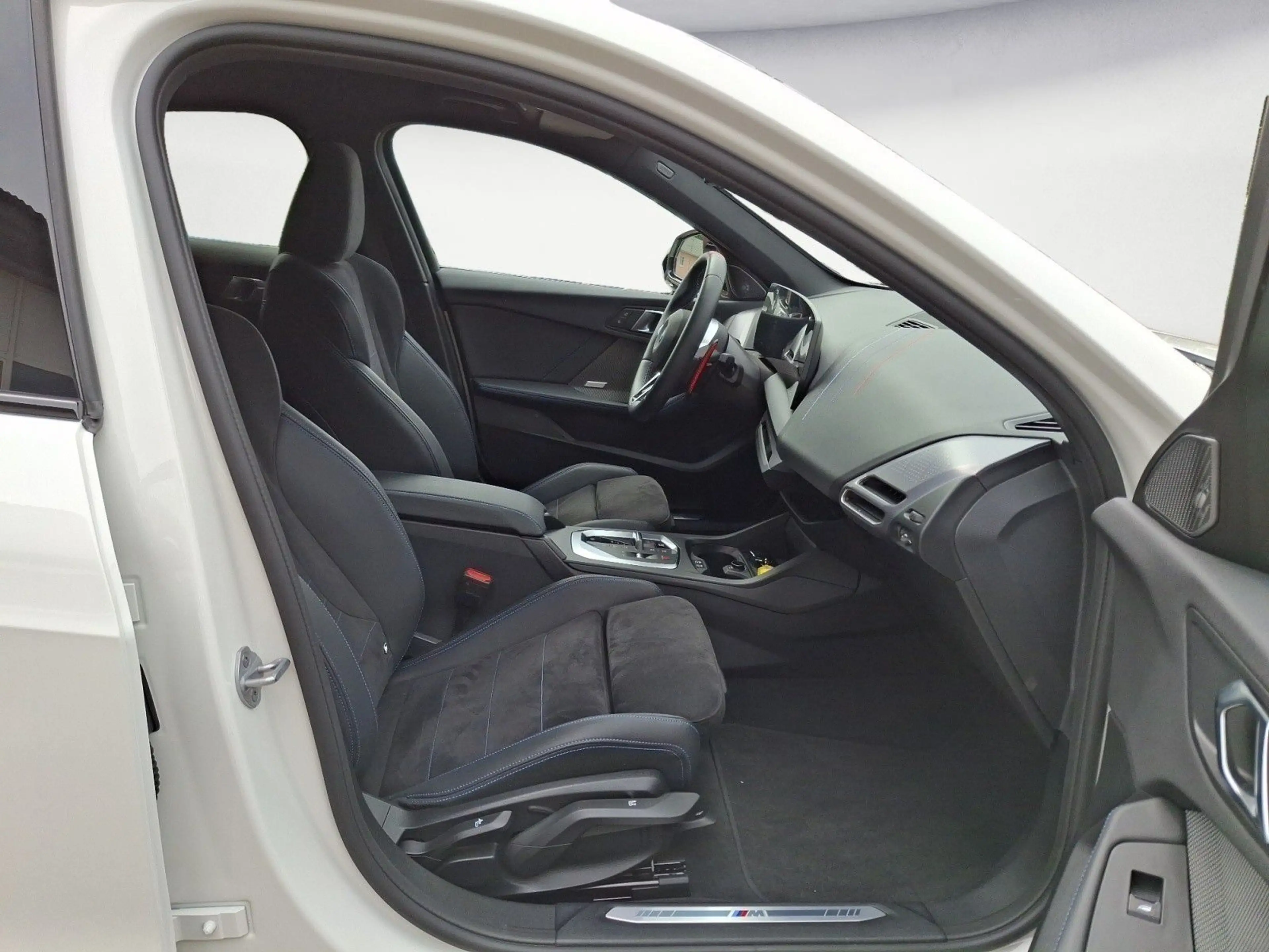 BMW 135 xDrive M SPORT harman/kardon Alarmanlage Pa — photo 8