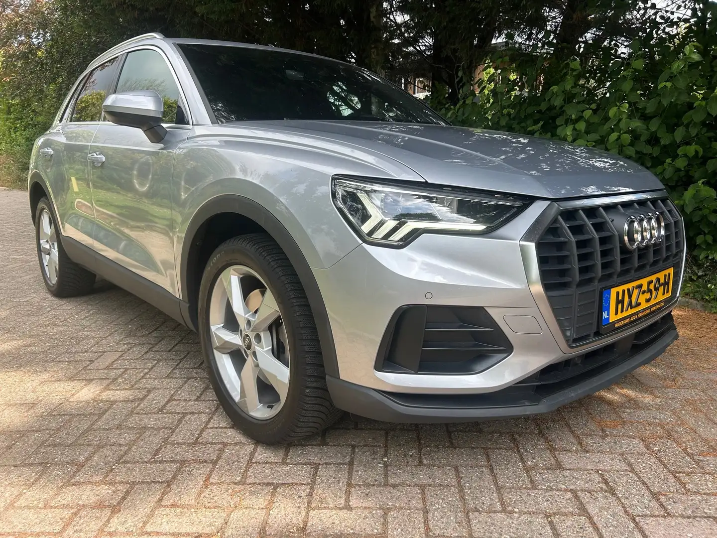 Audi Q3 45 TFSi-e Plug-in  CAMERA-ALCANTARA  enz. Argent - 1