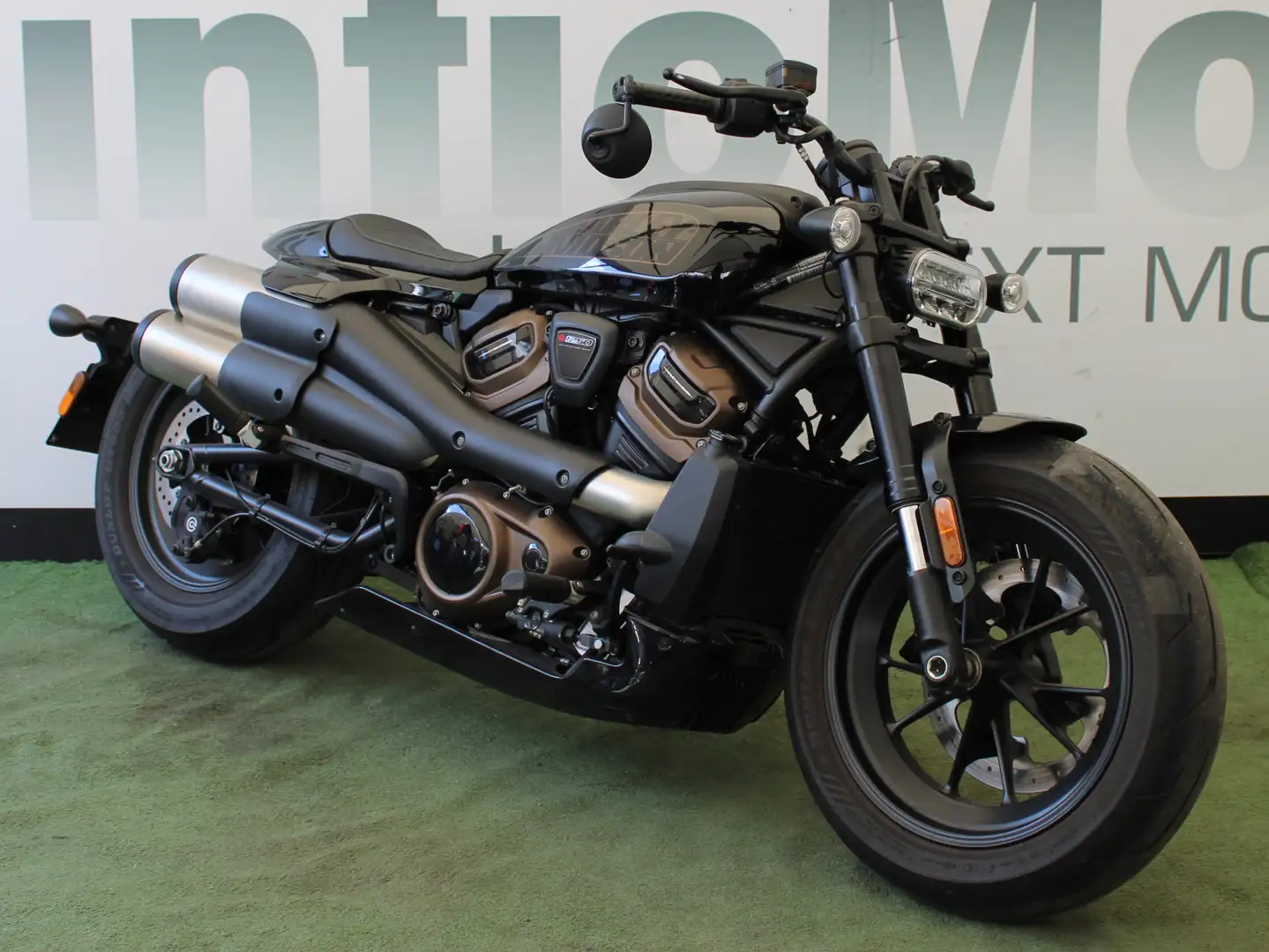 Harley-Davidson Sportster S - 2