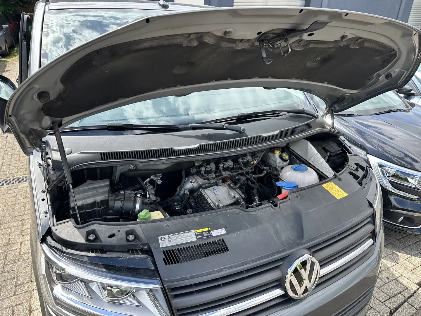 Volkswagen T6 Transporter MwSt ausweisbar,Standheizung,DSG,Checkheft - 2