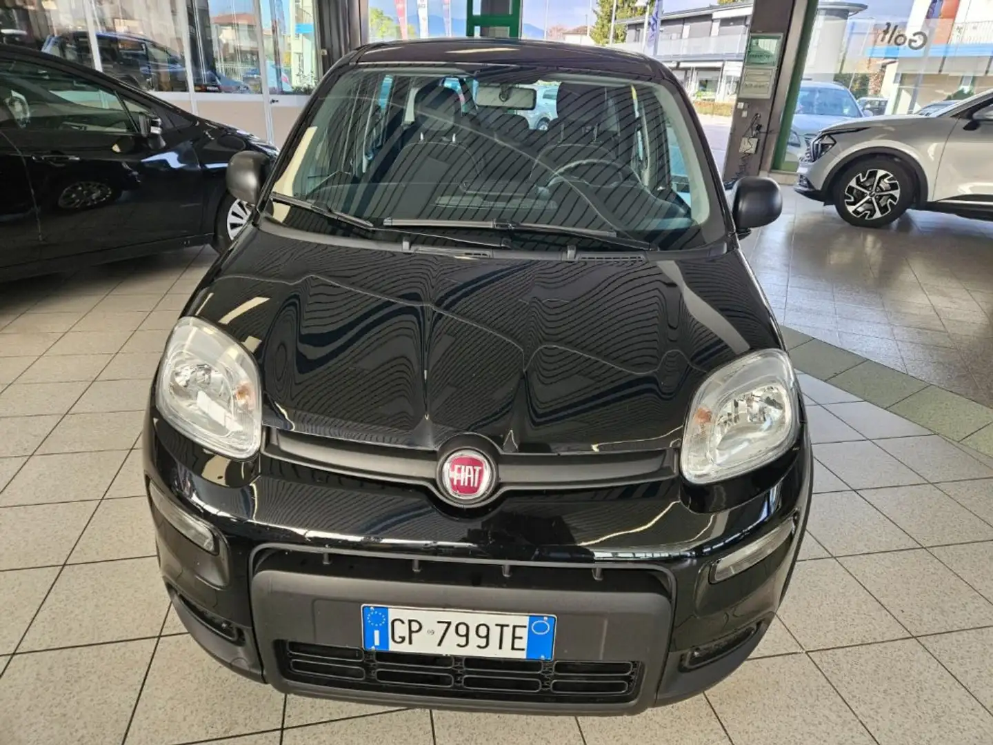 Fiat Panda 1.0 FireFly S&S Hybrid Black edition Nero - 2
