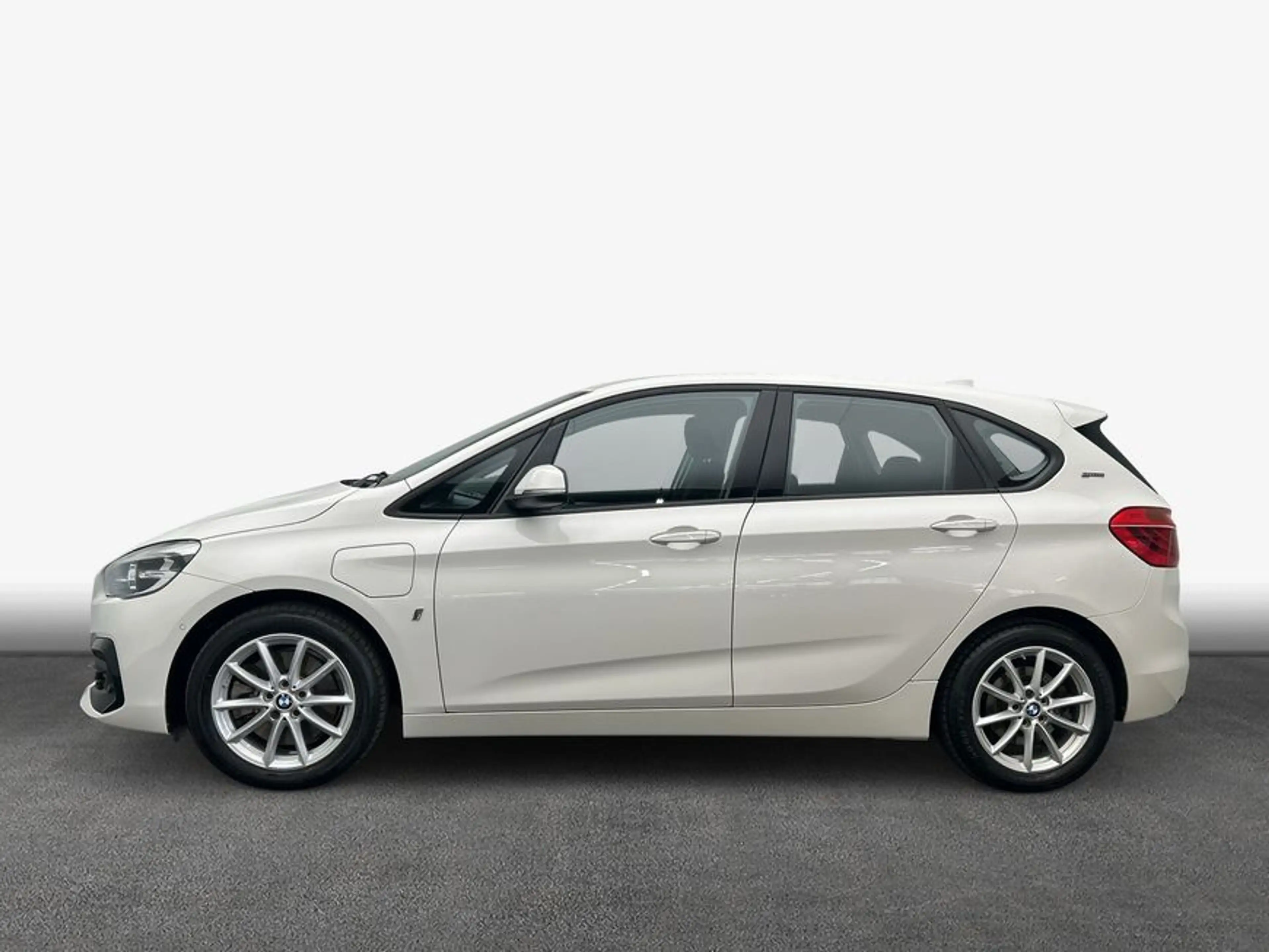 BMW 225 225xe iPerformance Active Tourer Advantage — photo 6