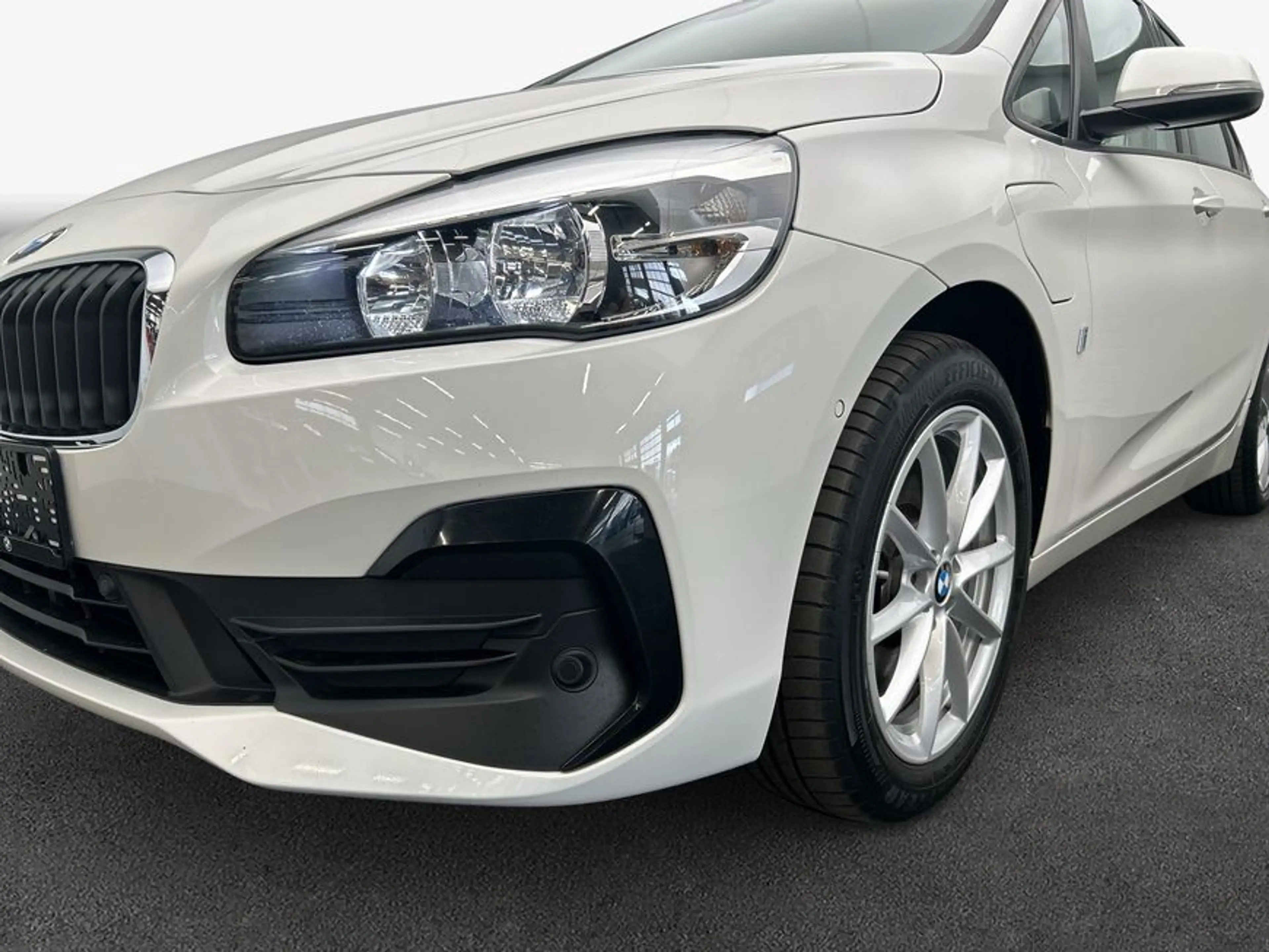 BMW 225 225xe iPerformance Active Tourer Advantage — photo 8
