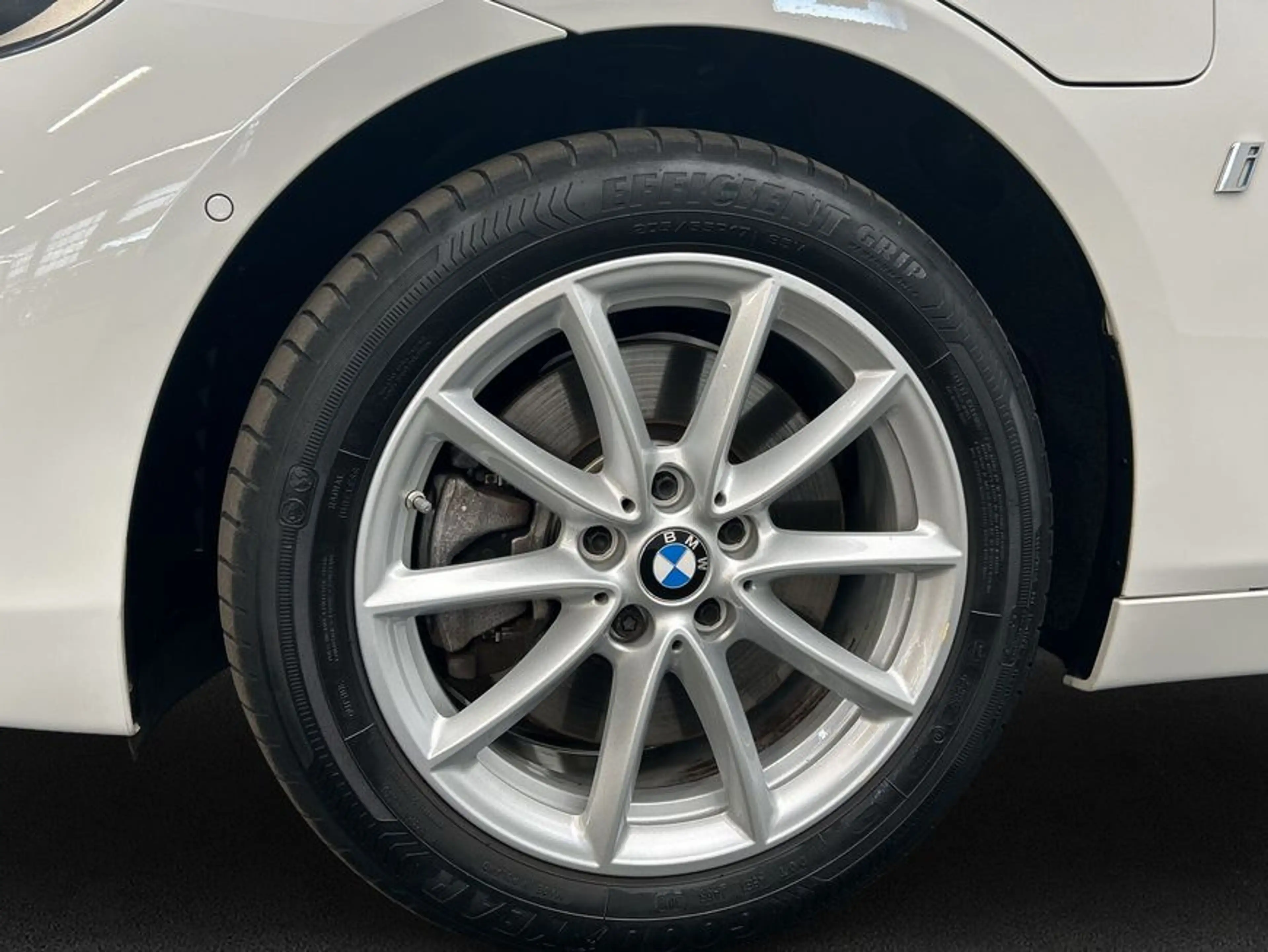 BMW 225 225xe iPerformance Active Tourer Advantage — photo 9