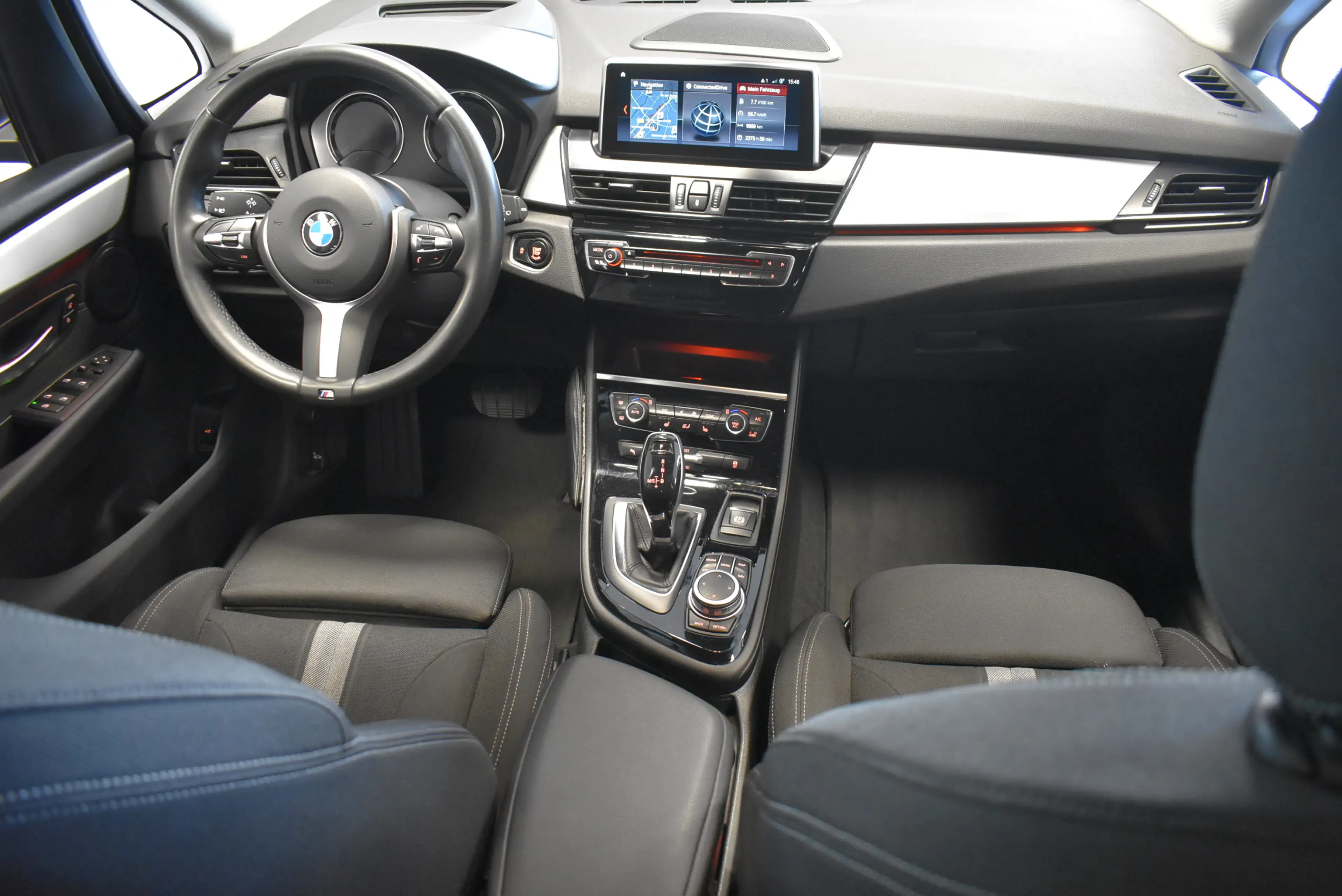 BMW 218 xDrive Aut. Navi LED Head-Up PDC — photo 5