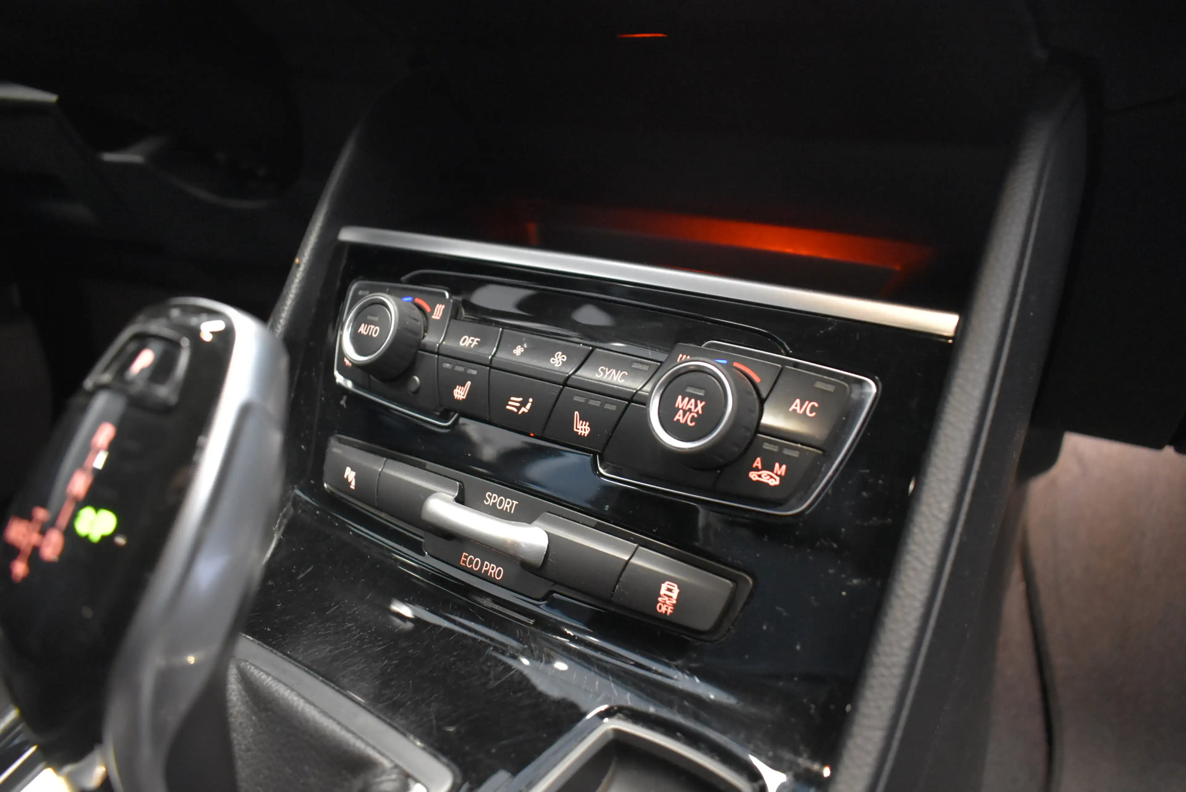 BMW 218 xDrive Aut. Navi LED Head-Up PDC — photo 12
