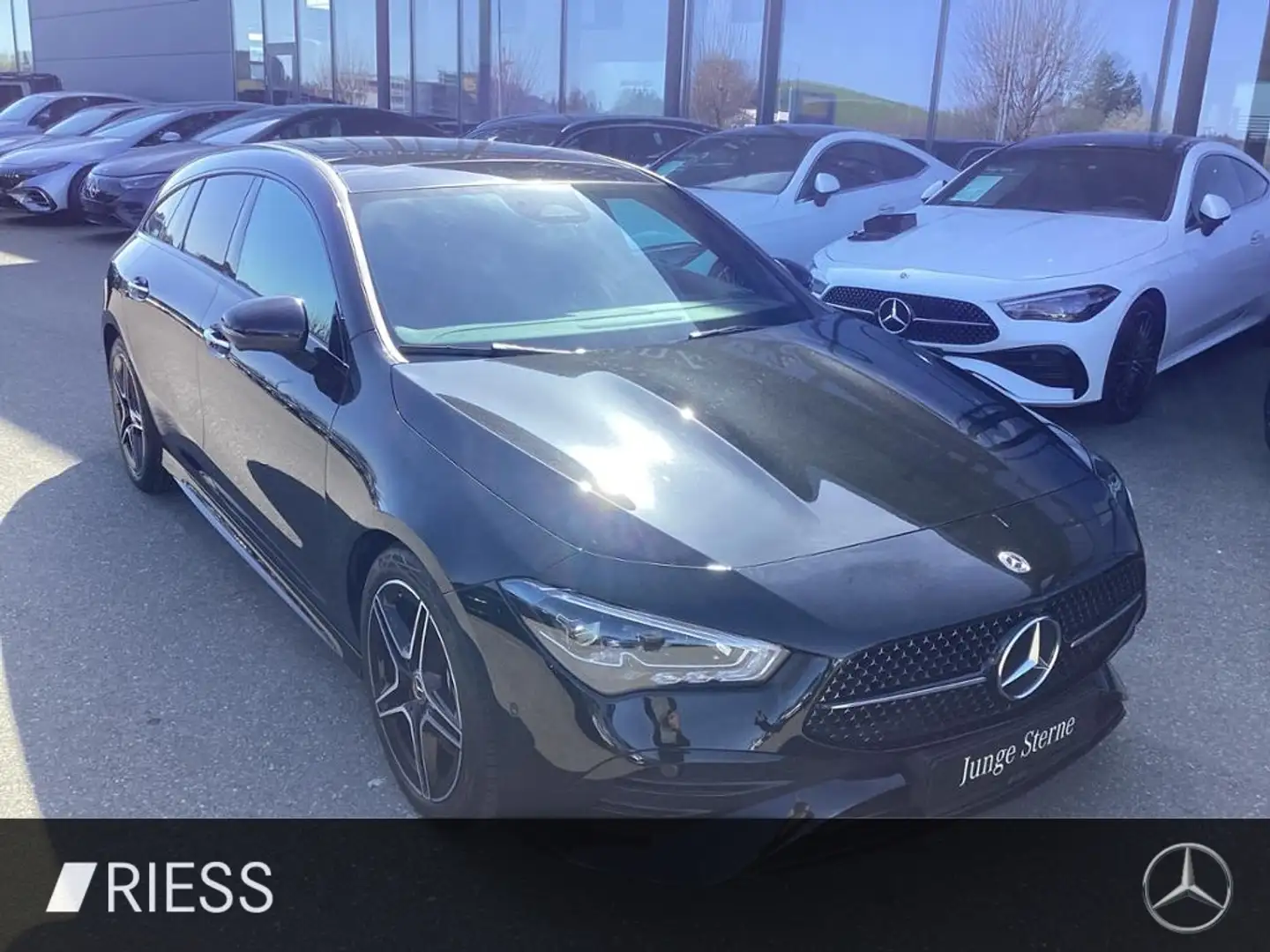 Mercedes-Benz CLA 250 4M SB AMG+Night+Pano+Distr.+Navi+Kamera Schwarz - 2