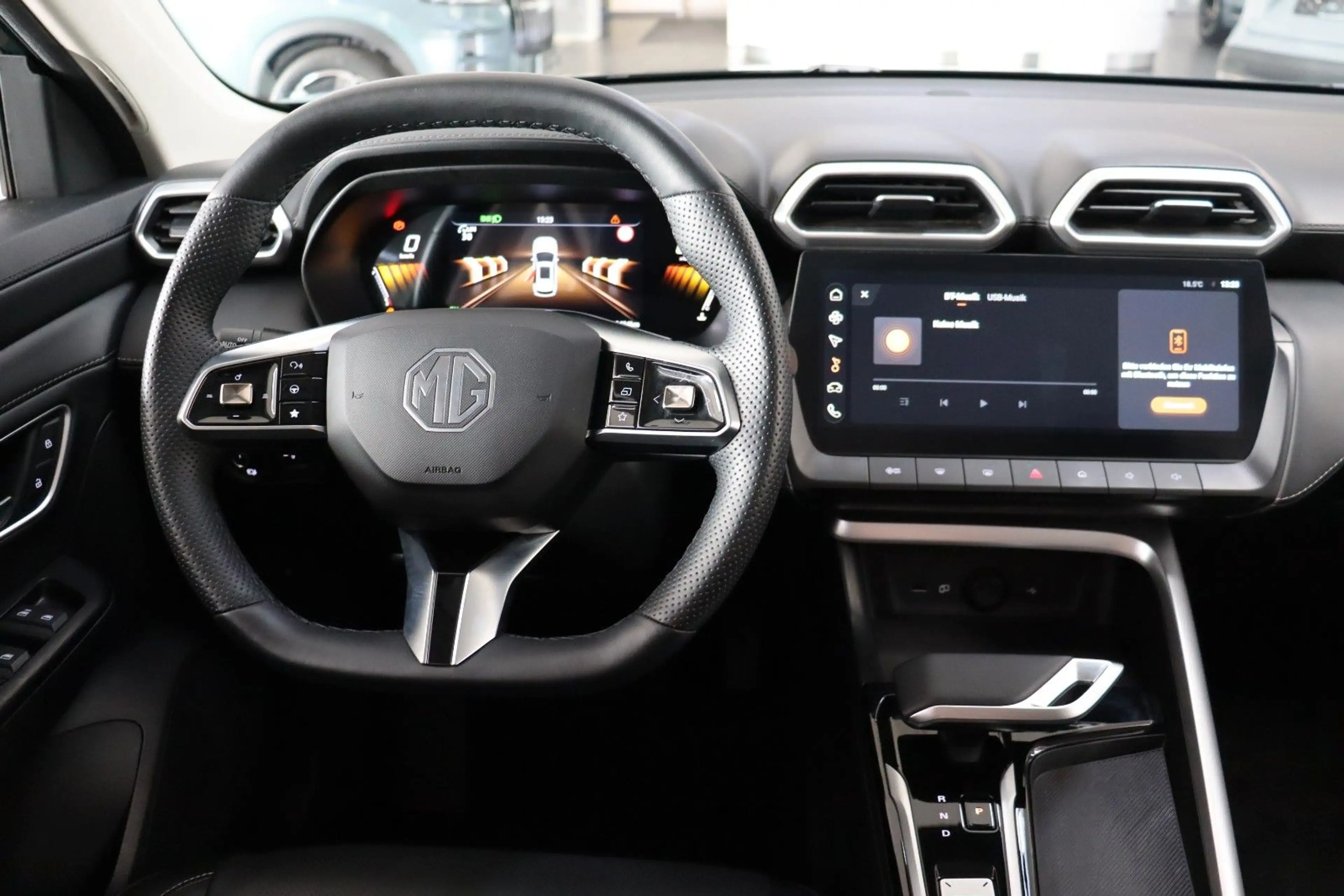 MG ZS 1.5 Hybrid+ Luxury 360°Navi,Totwinkel SOFORT — photo 8