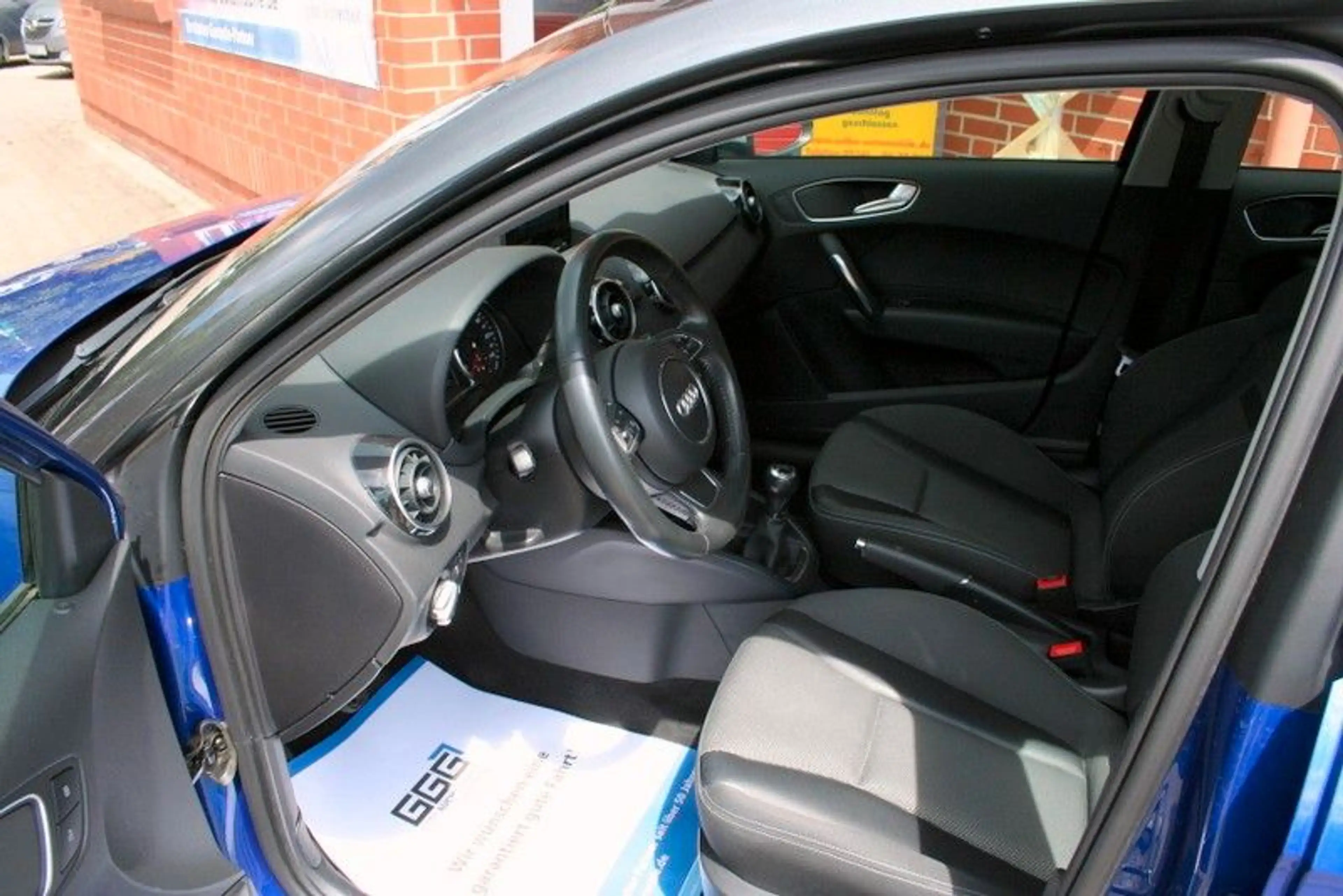 Audi A1 Sportback sport+36.900 KM+S-Line+Navi+PDC+EU6 — photo 4
